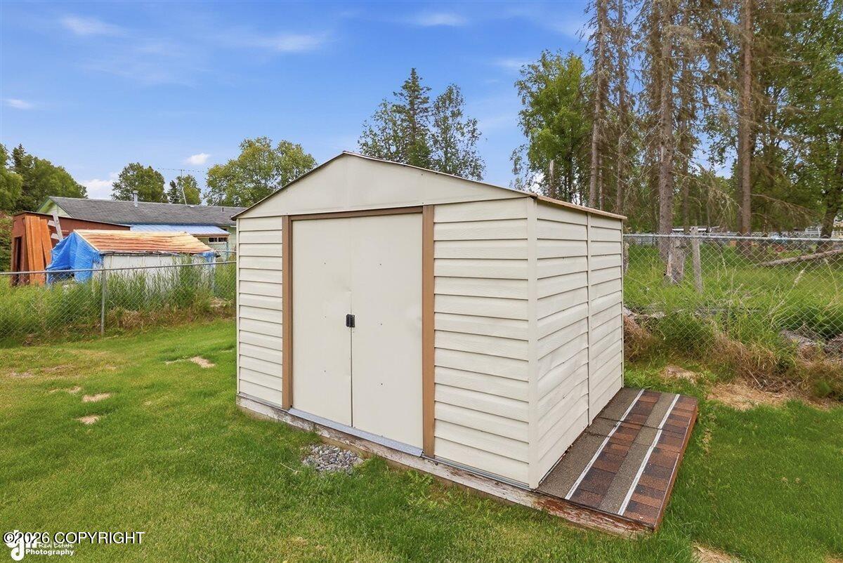 1111 Redoubt Avenue Property Photo 33