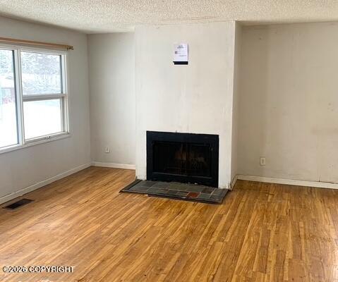 4410 E 5th Avenue Property Photo 3