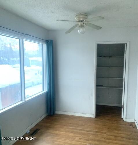 4410 E 5th Avenue Property Photo 5