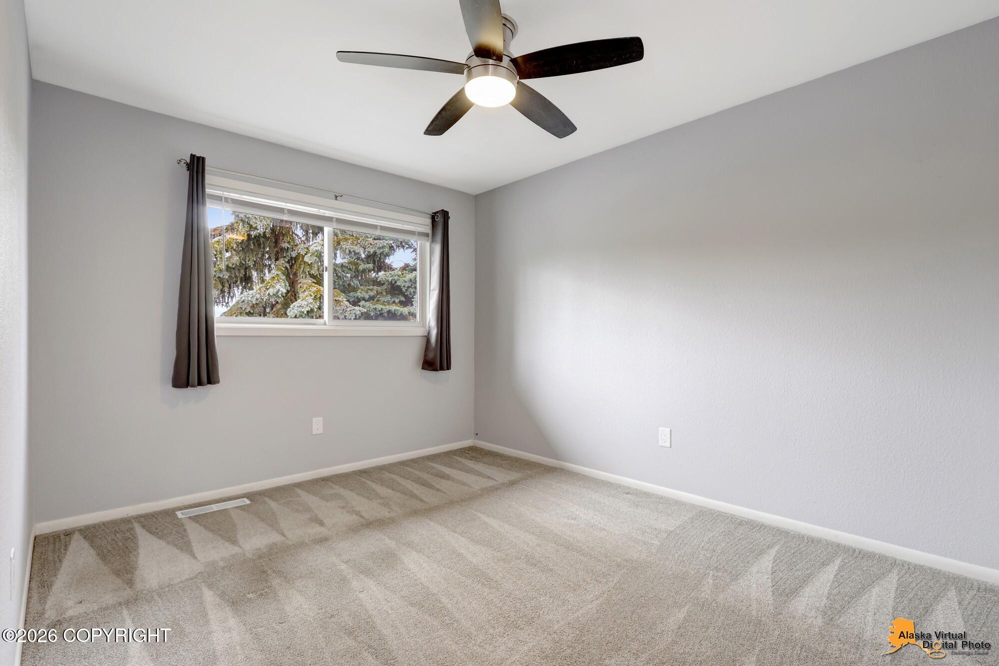 1909 Parkside Drive Property Photo 26