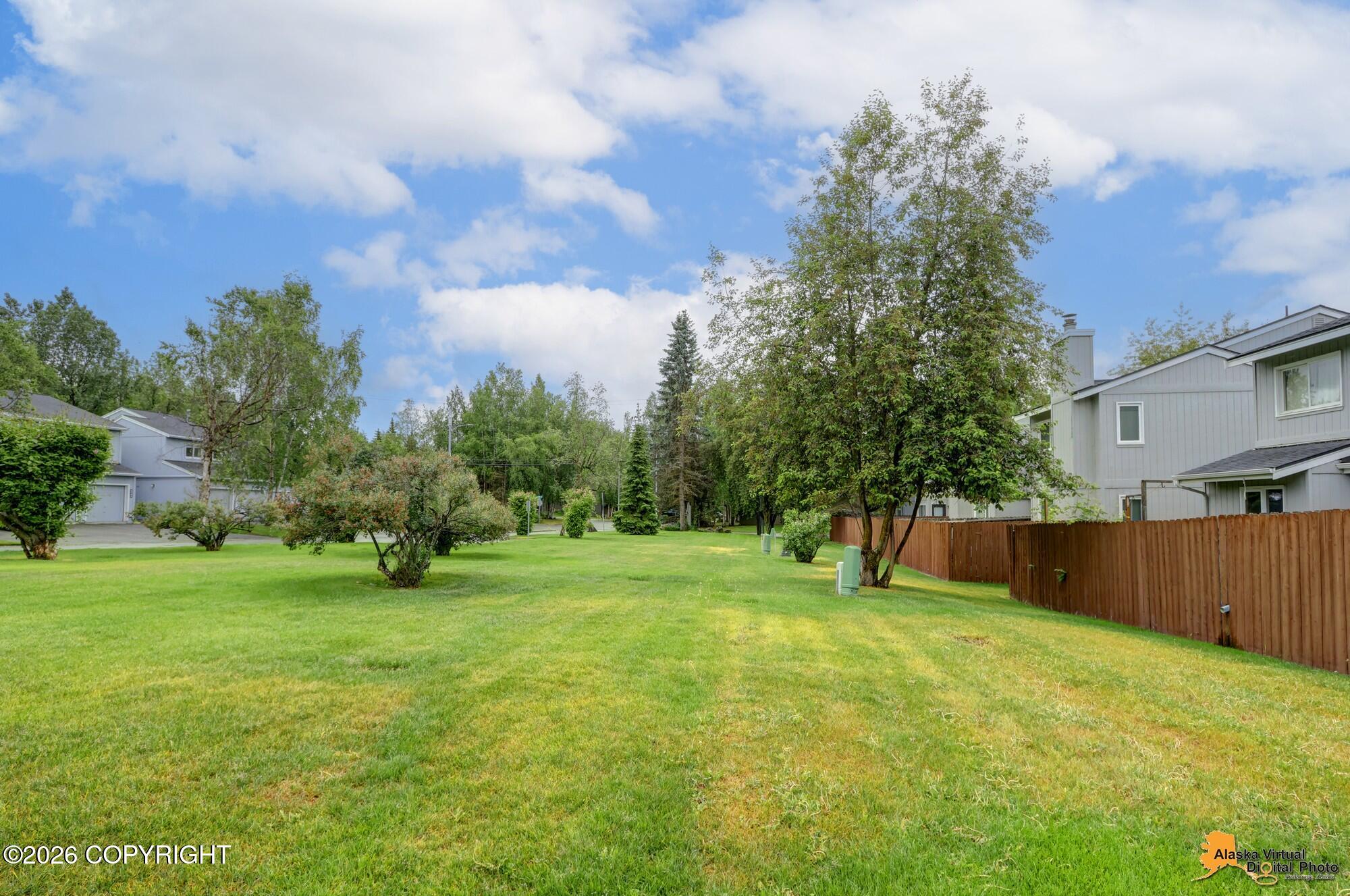 1909 Parkside Drive Property Photo 37