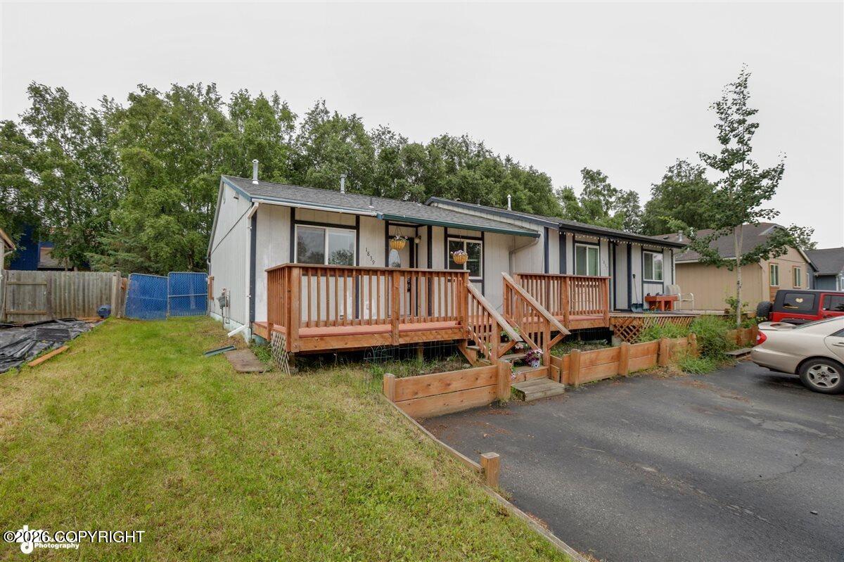 1839 Bellevue Loop Property Photo 2