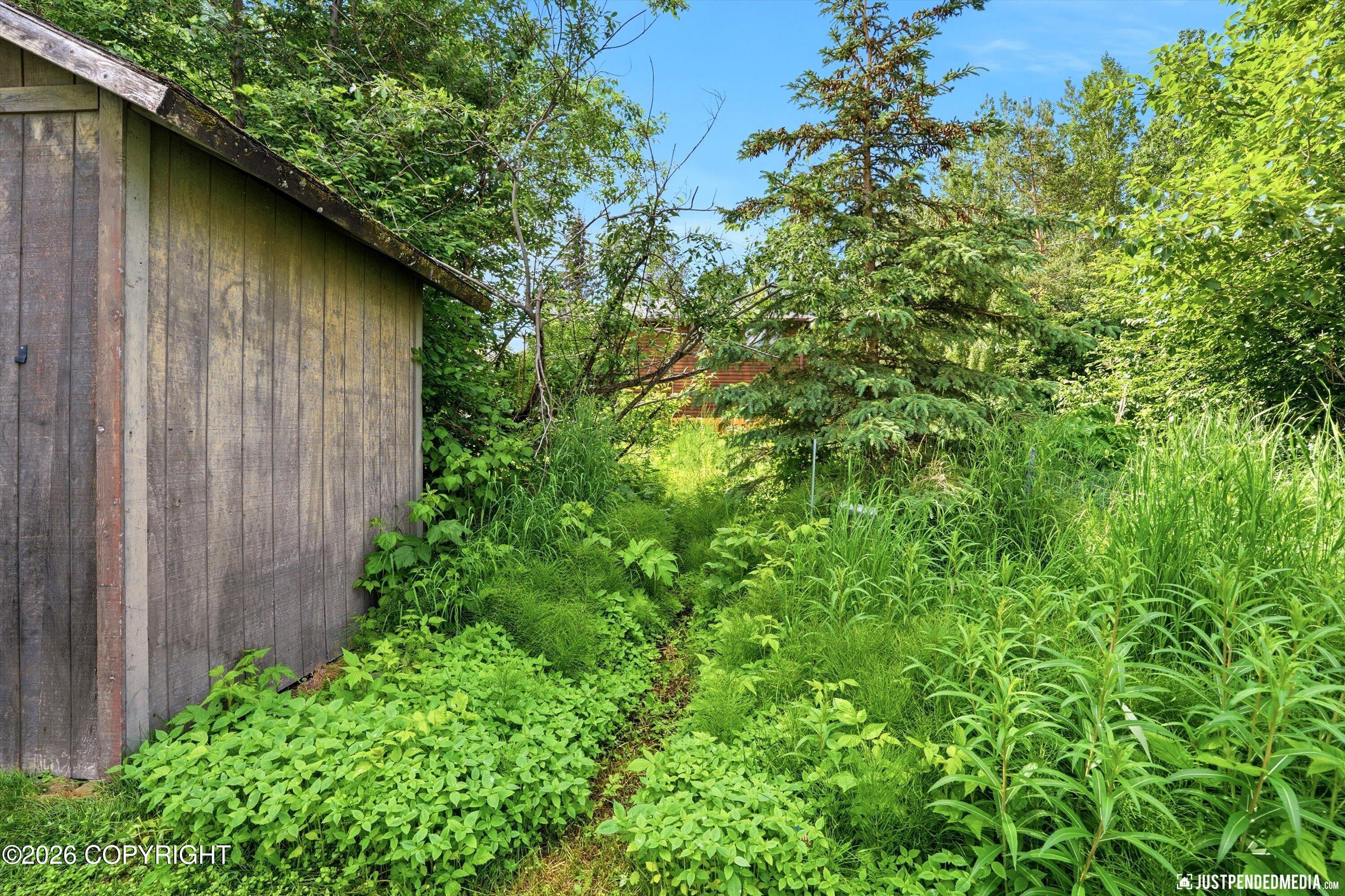 2100 Paxson Drive Property Photo 35