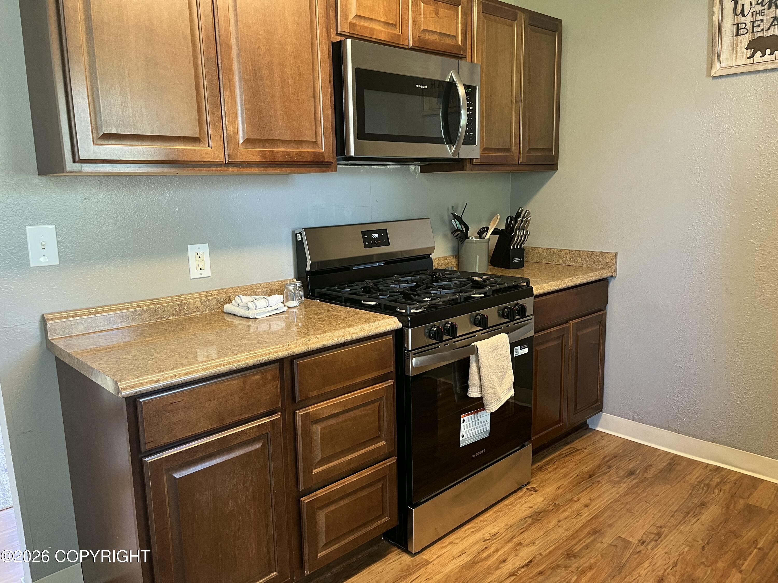 328 W Riverview Avenue Property Photo 10
