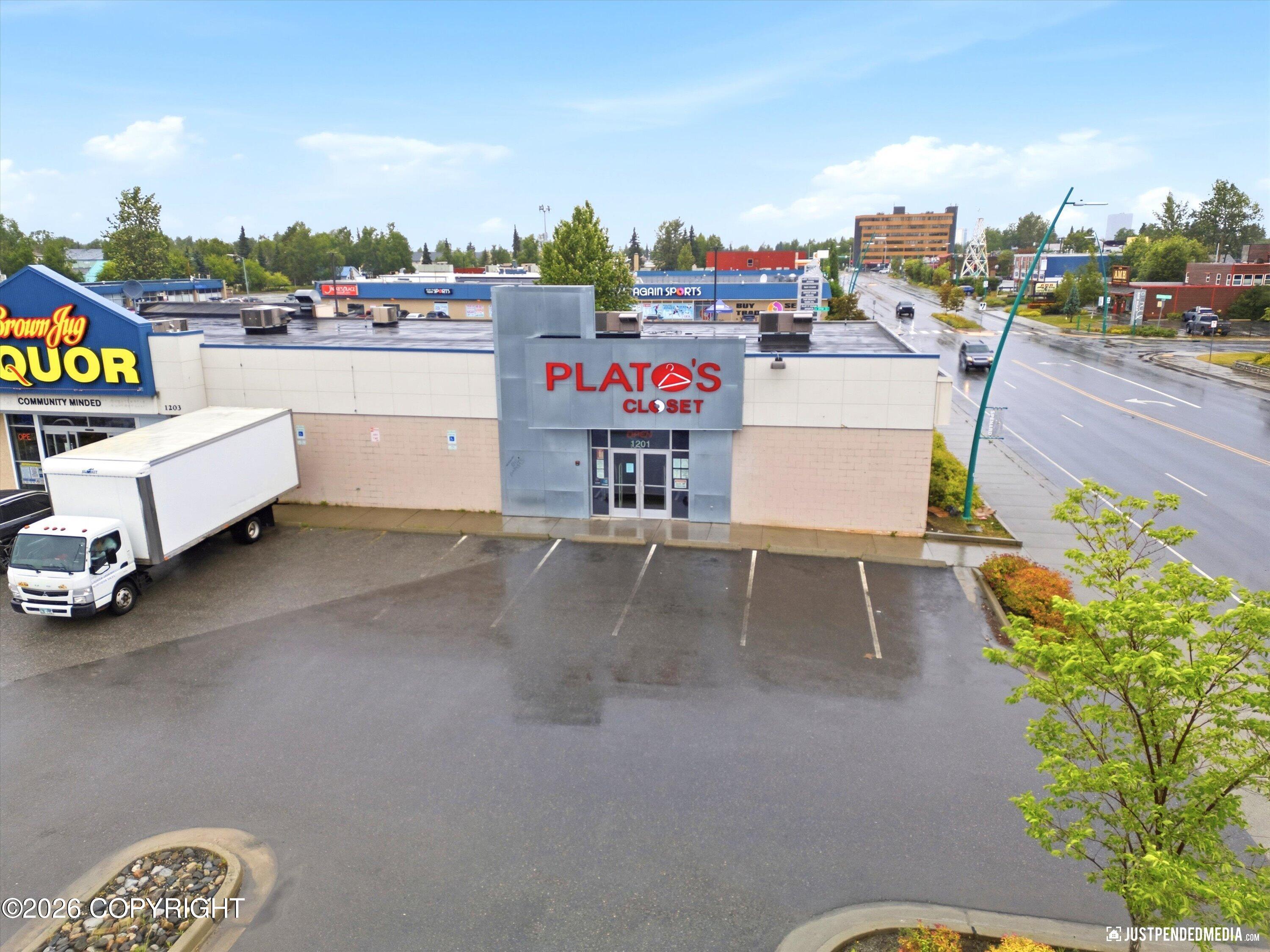 1201 W Northern Lights Boulevard Property Photo 6