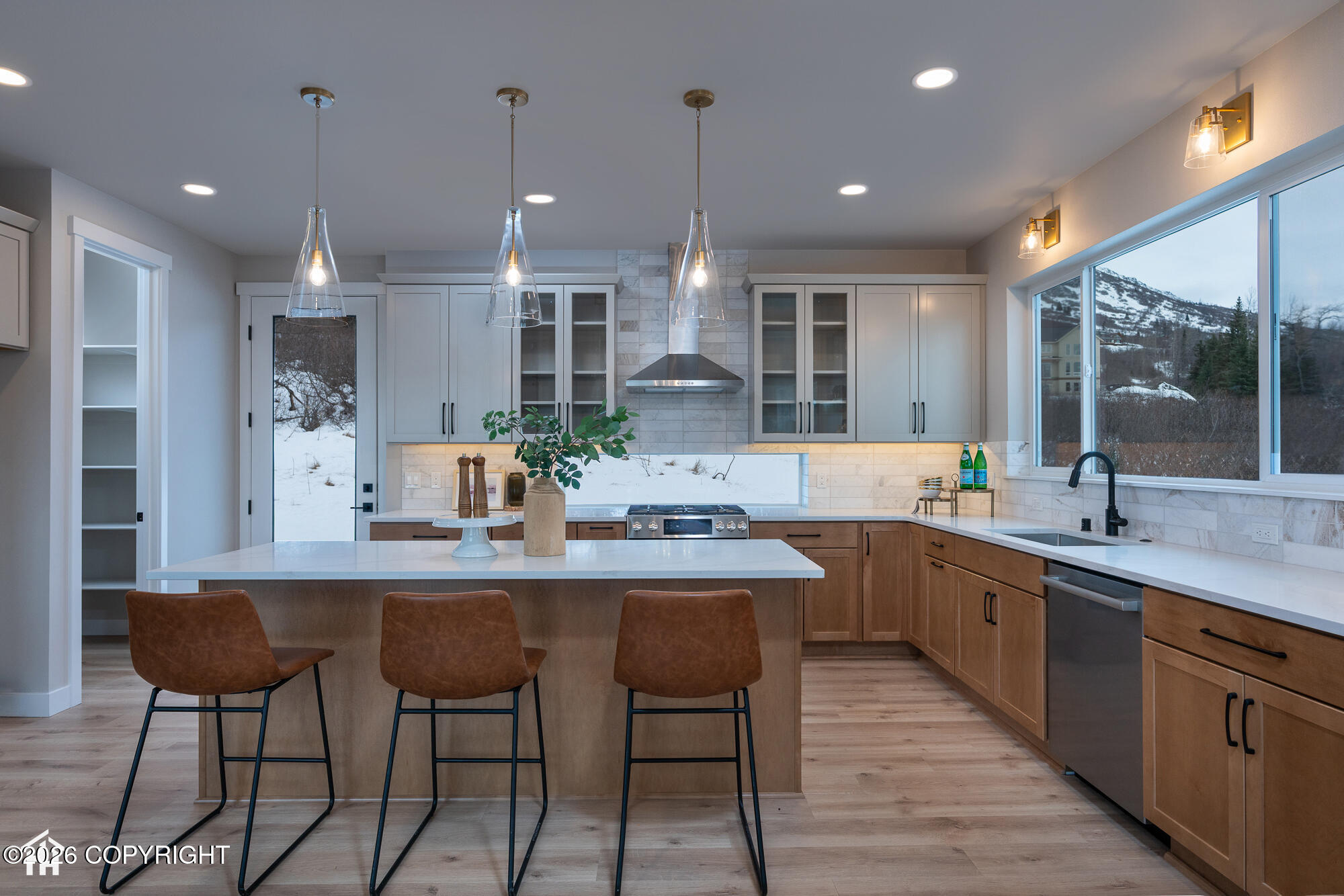 13851 Canyon Road Property Photo 10