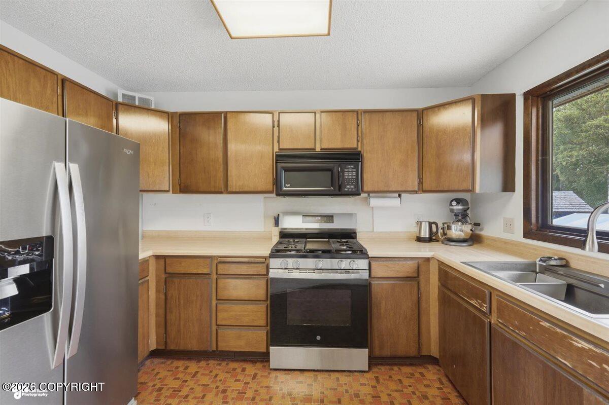 8161 E Cottrell Campus Drive Property Photo 12
