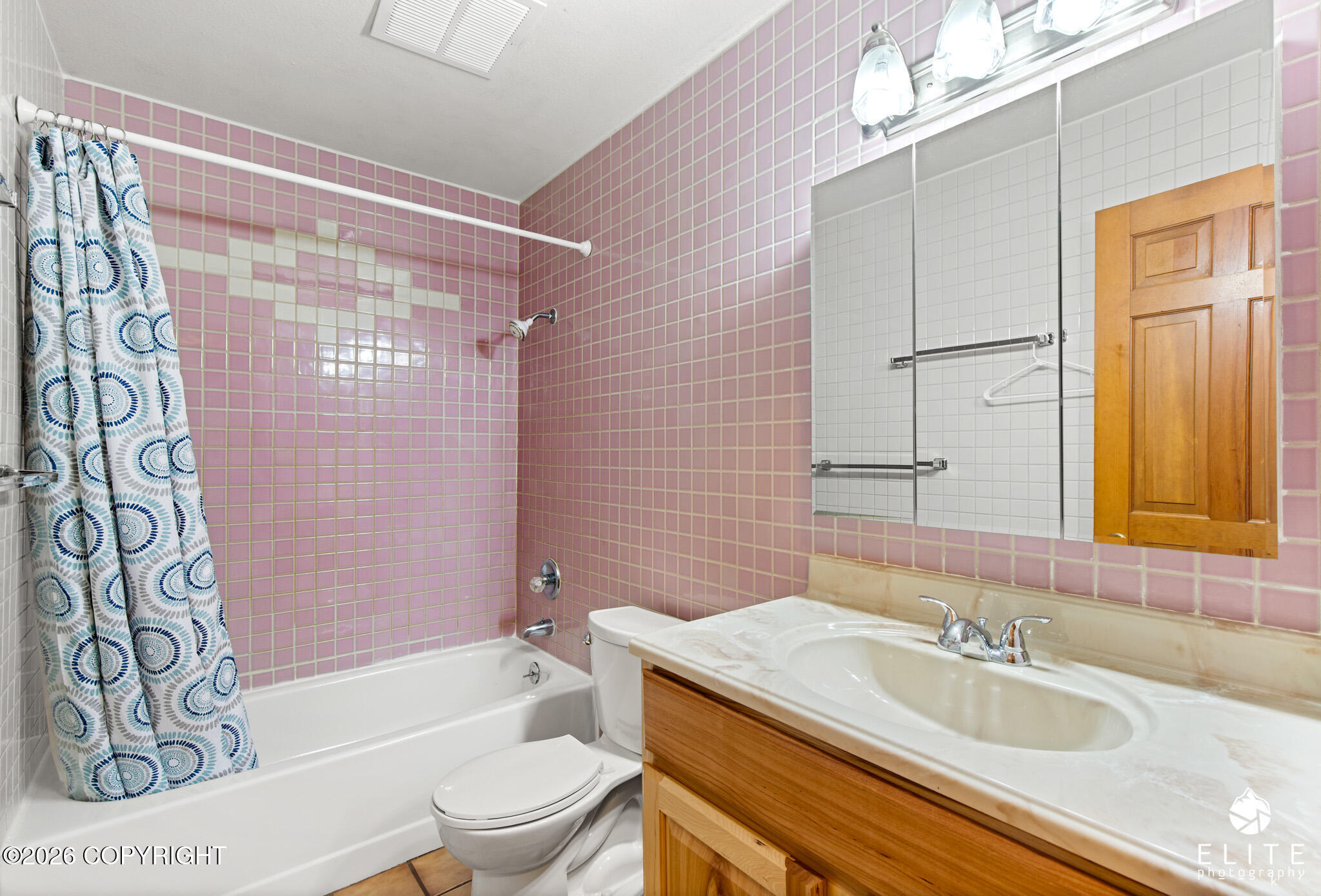 1361 N Mana Naen Street Property Photo 14