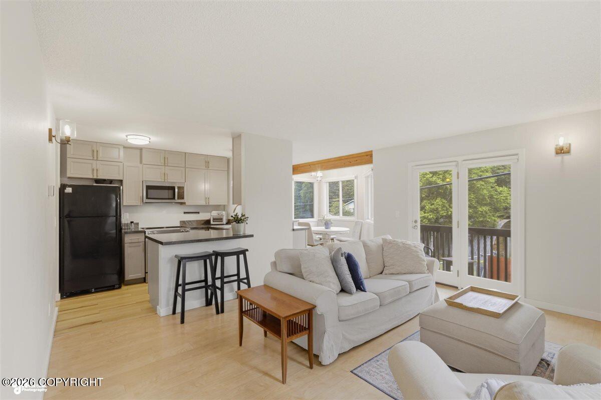 3041 E 42nd Avenue #502 Property Photo 4