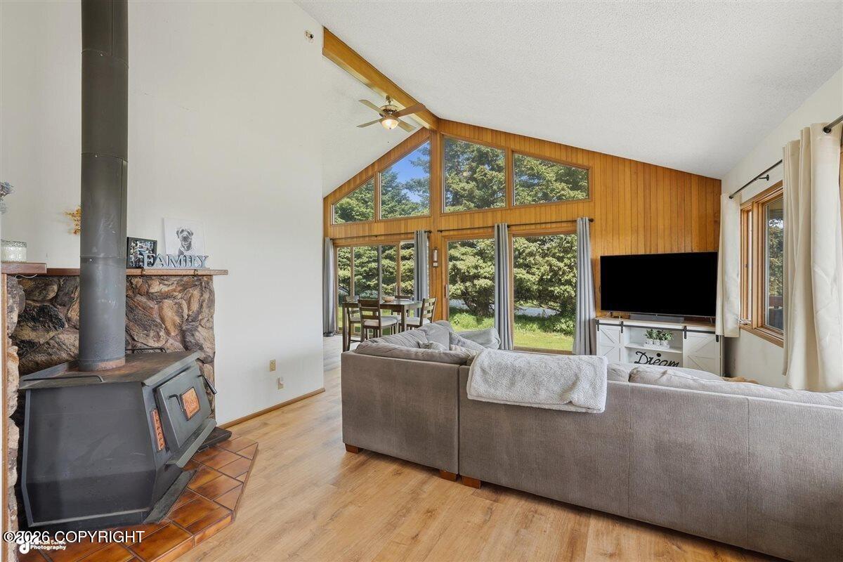 446 Elderberry Court Property Photo 8