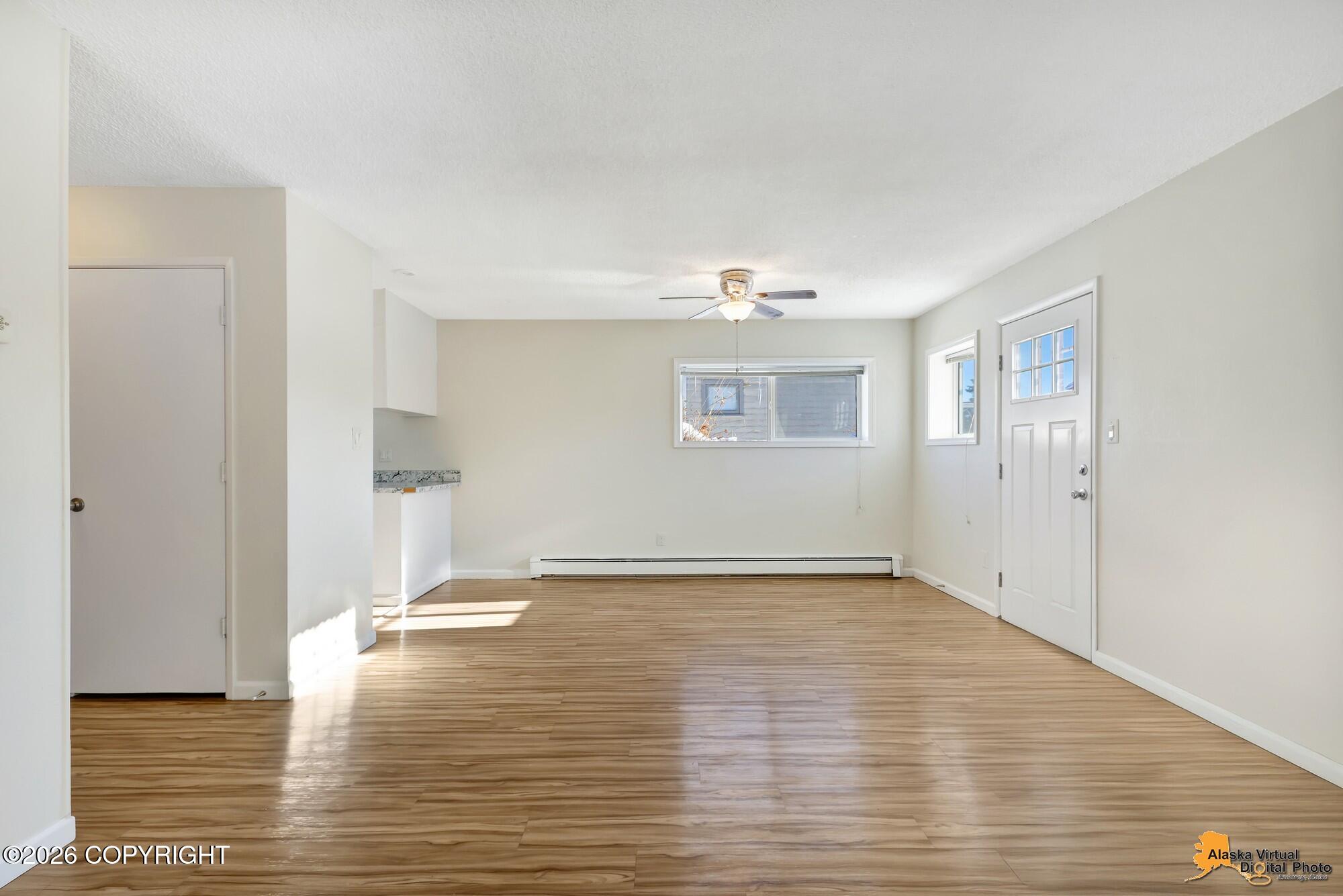 435 E 10th Avenue Property Photo 16