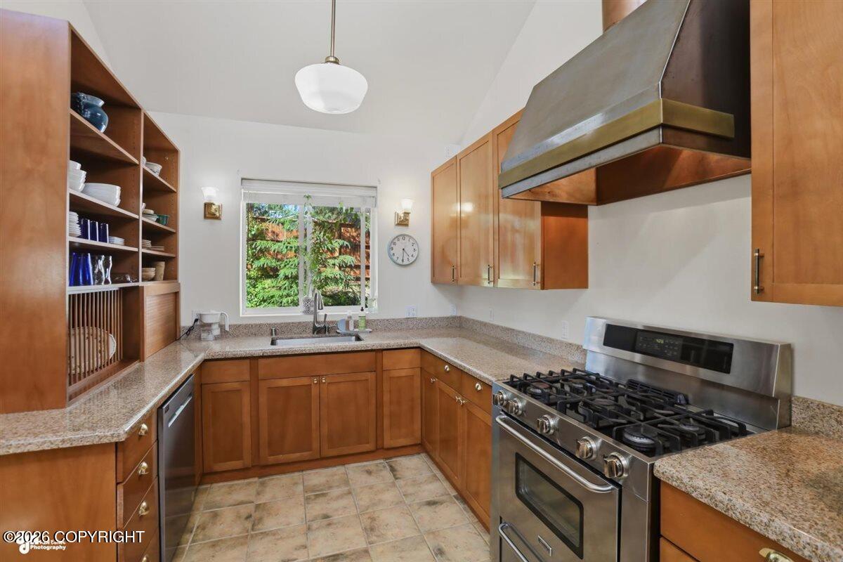 4825 Topaz Avenue Property Photo 15