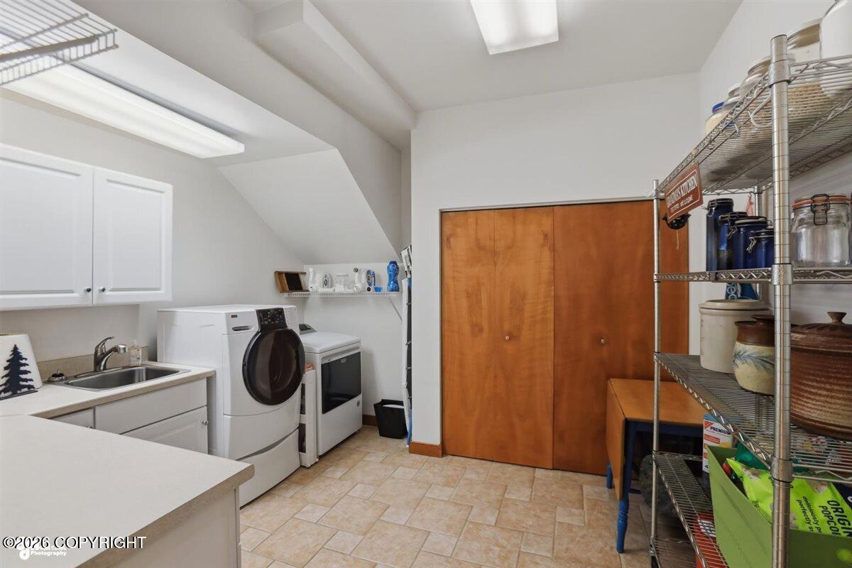 4825 Topaz Avenue Property Photo 17