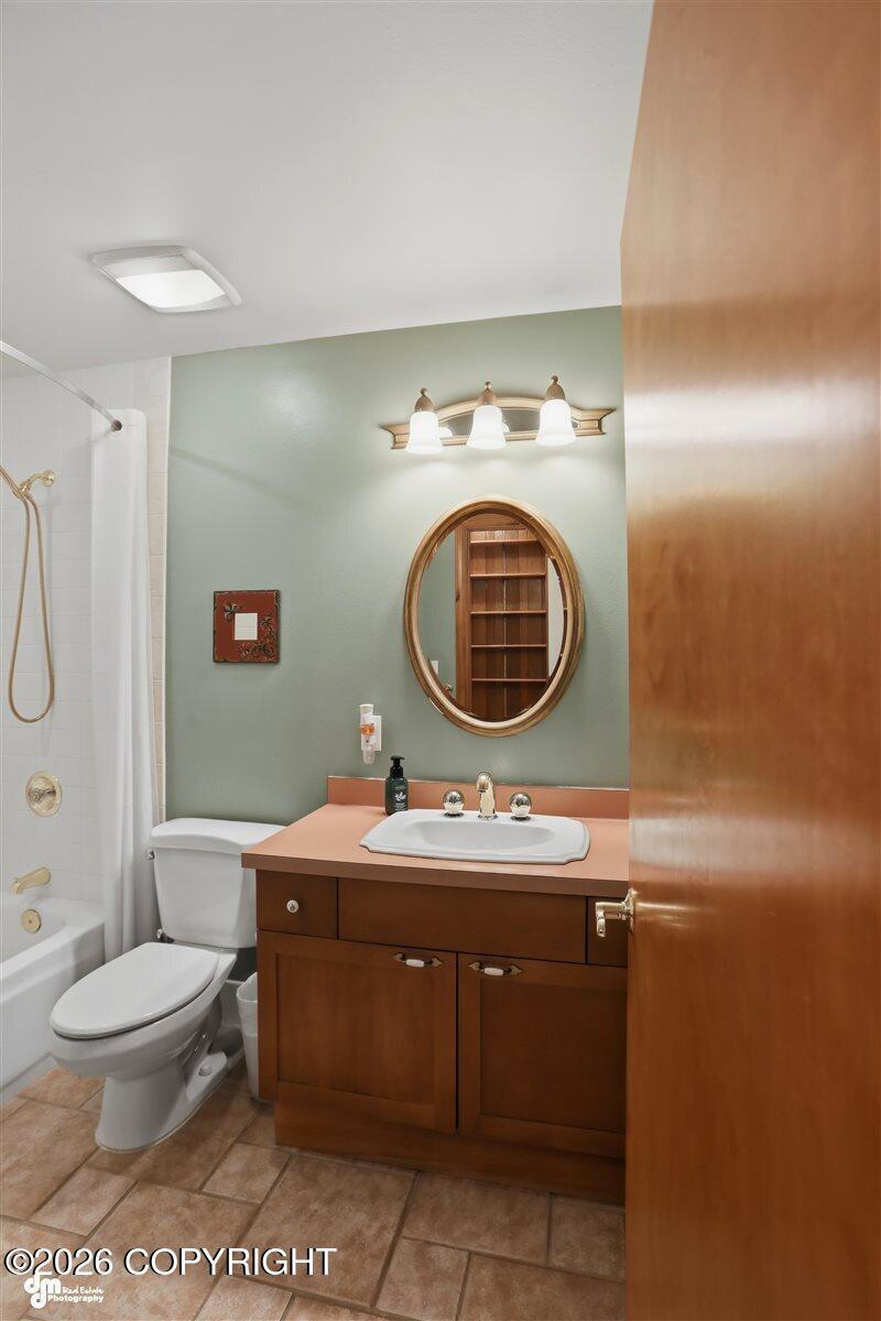 4825 Topaz Avenue Property Photo 20