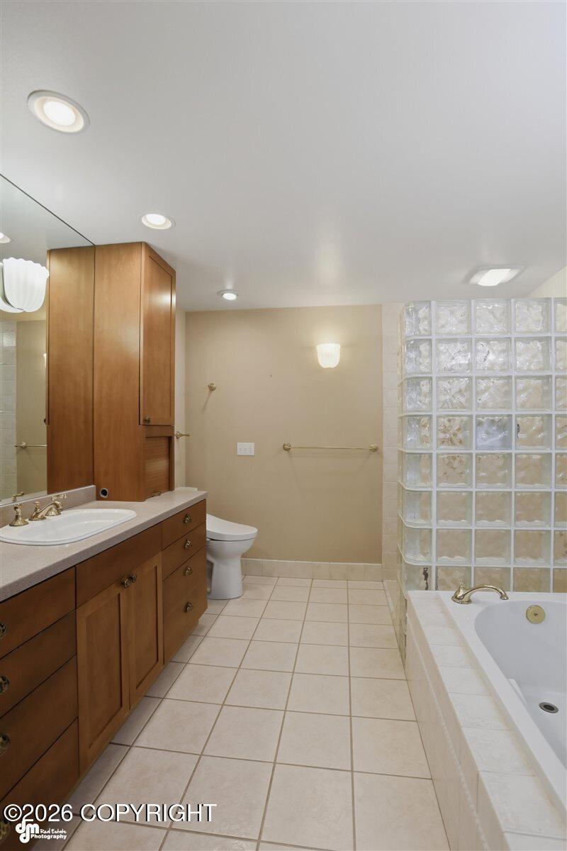 4825 Topaz Avenue Property Photo 27