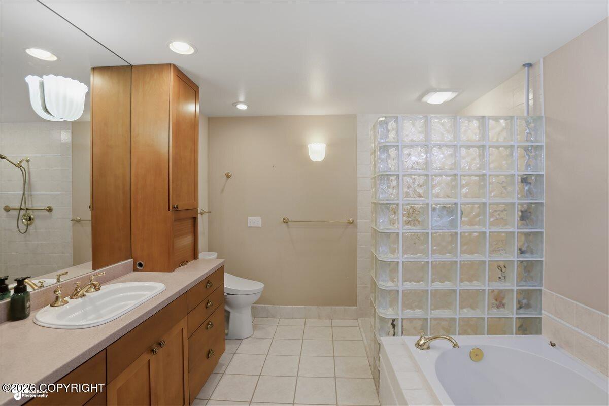 4825 Topaz Avenue Property Photo 28