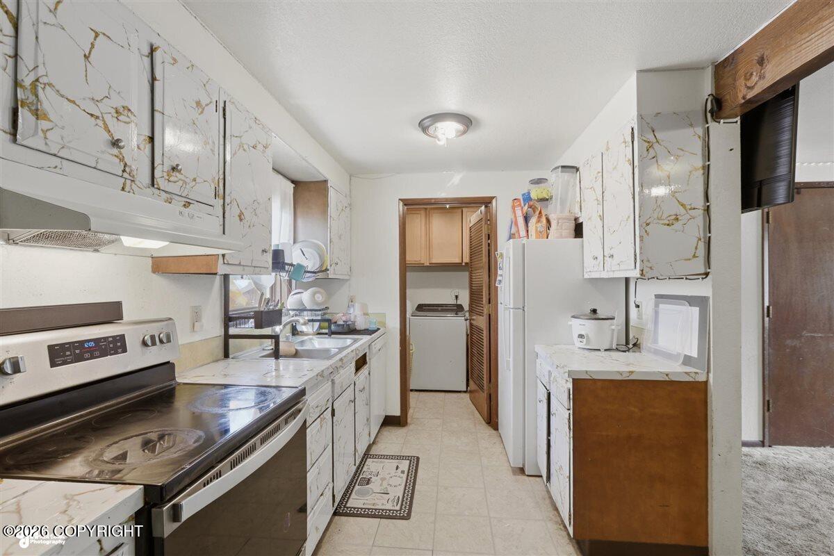 5236 Lionheart Drive Property Photo 9