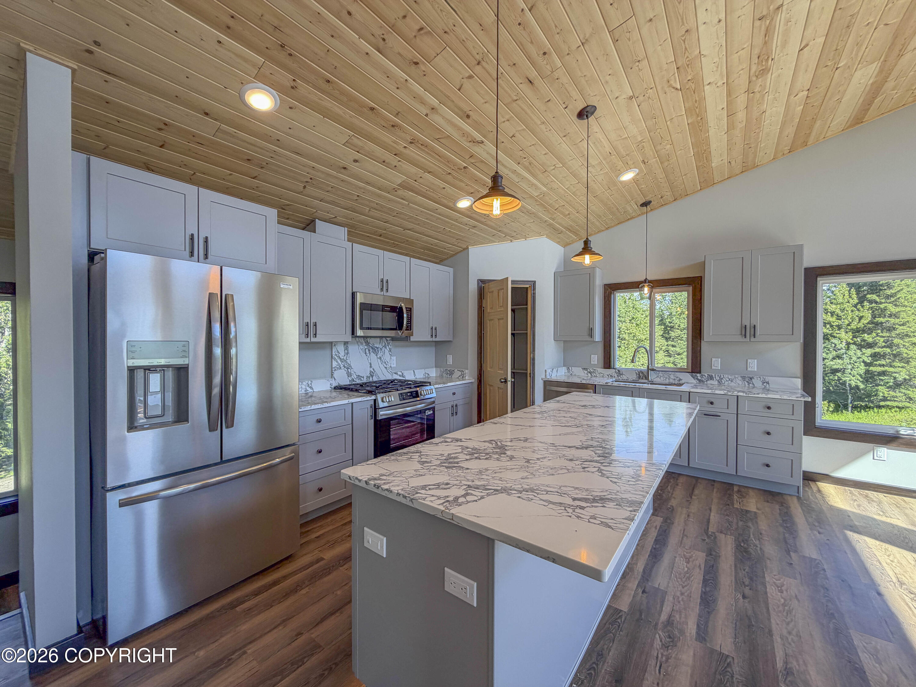 34654 N North Fork Road Property Photo 4