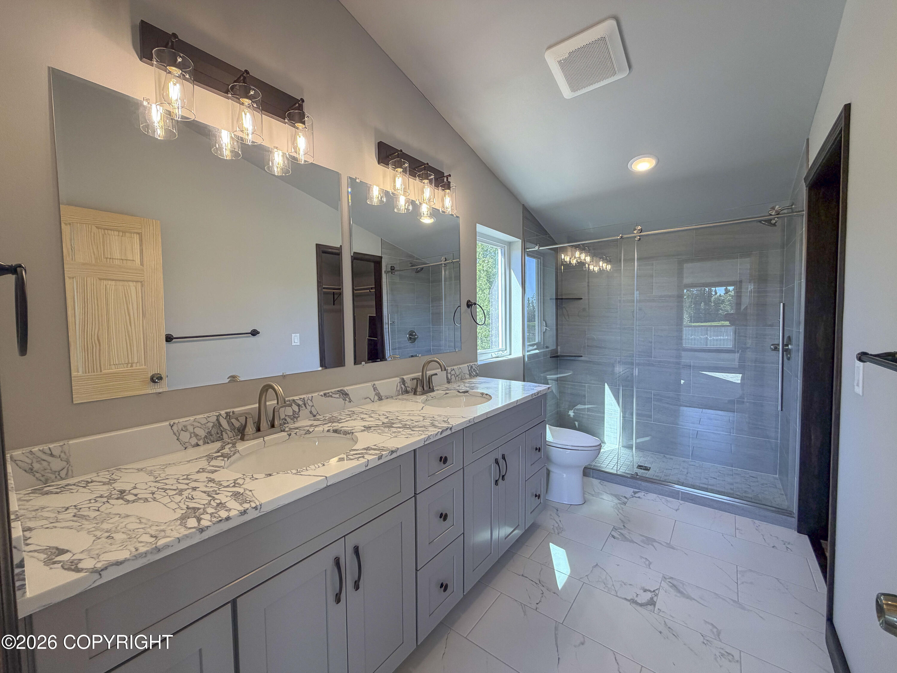 34654 N North Fork Road Property Photo 11