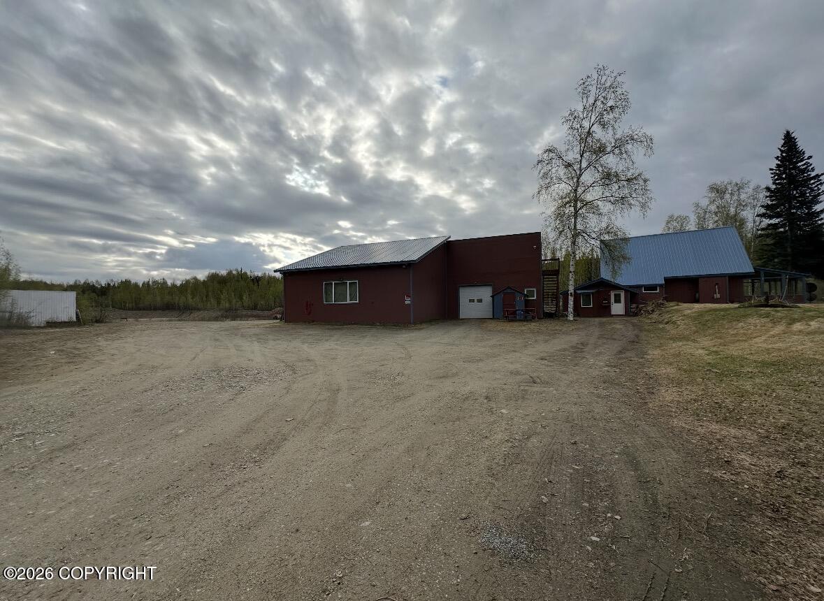 2000 Steese Highway Property Photo 3