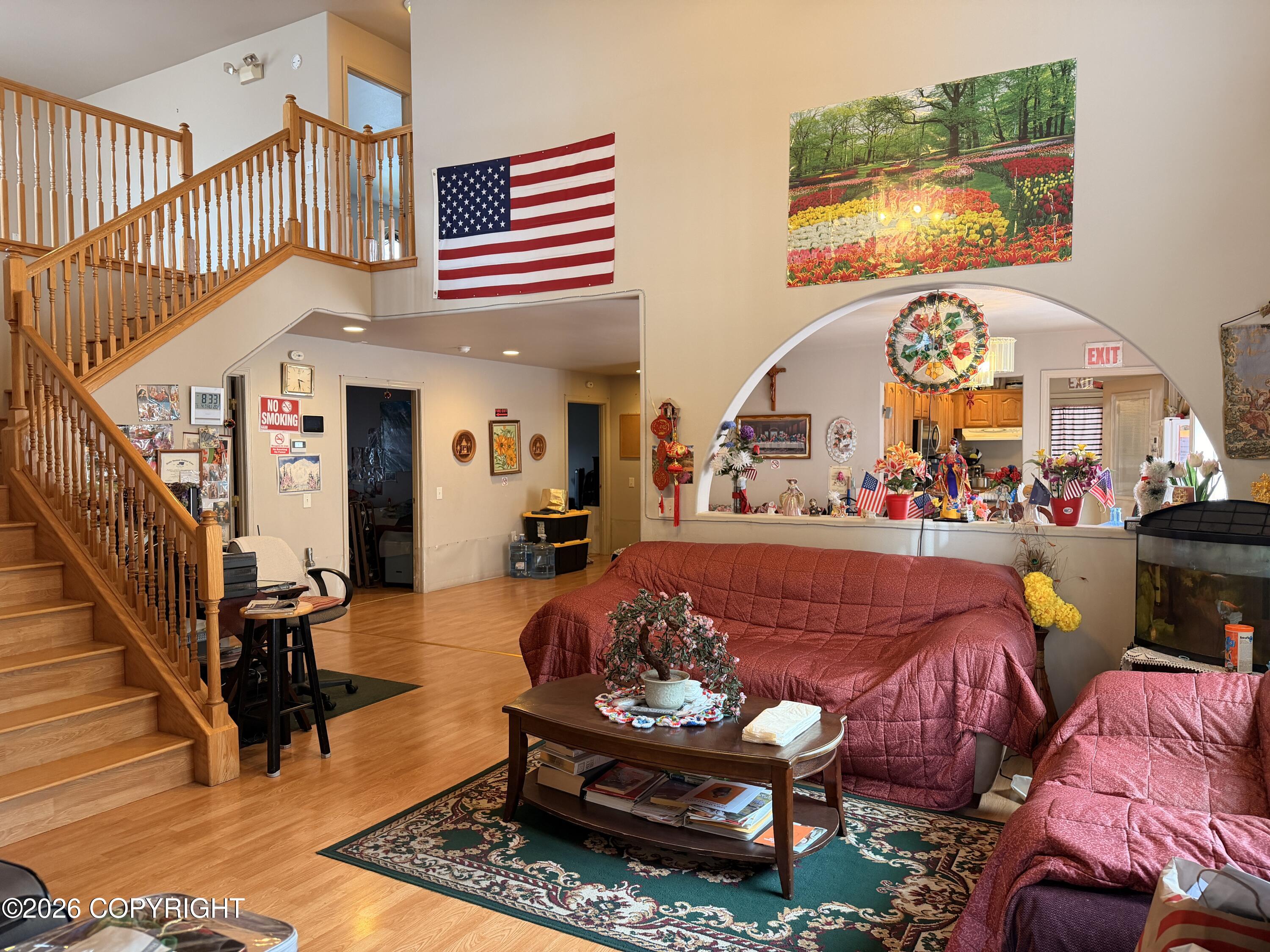 285 Flower Street Property Photo 5
