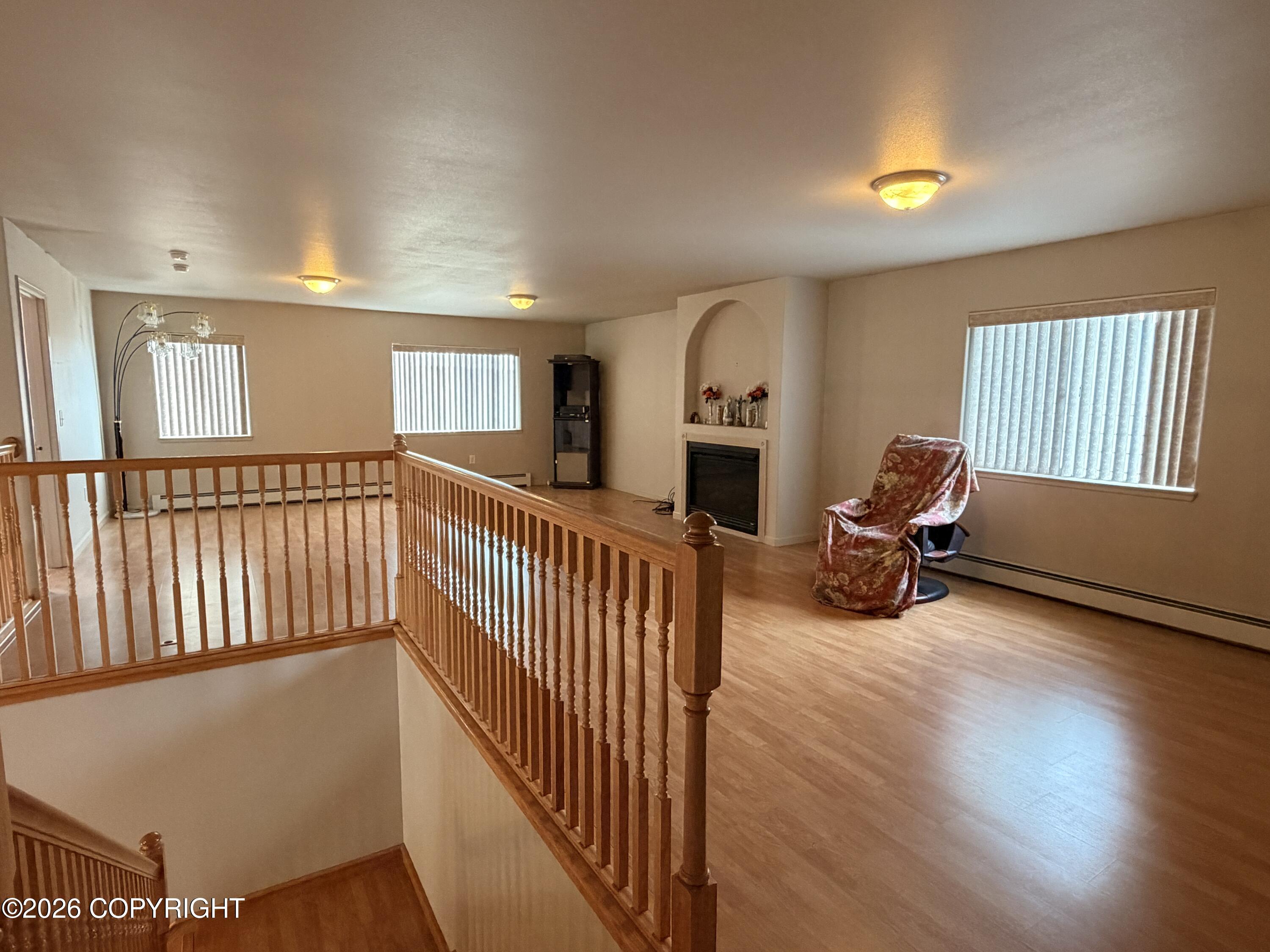 285 Flower Street Property Photo 9