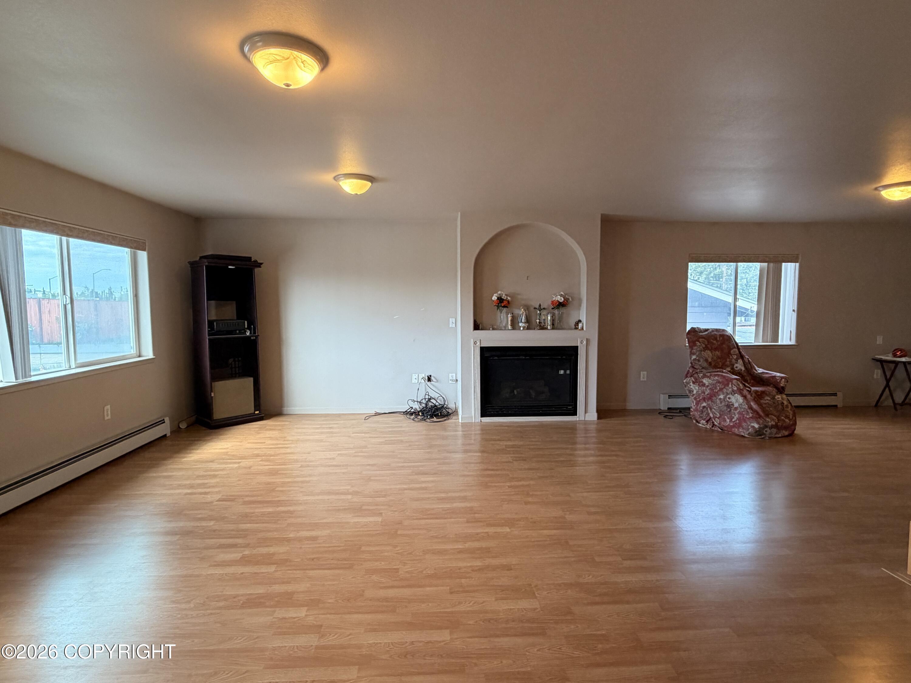 285 Flower Street Property Photo 10