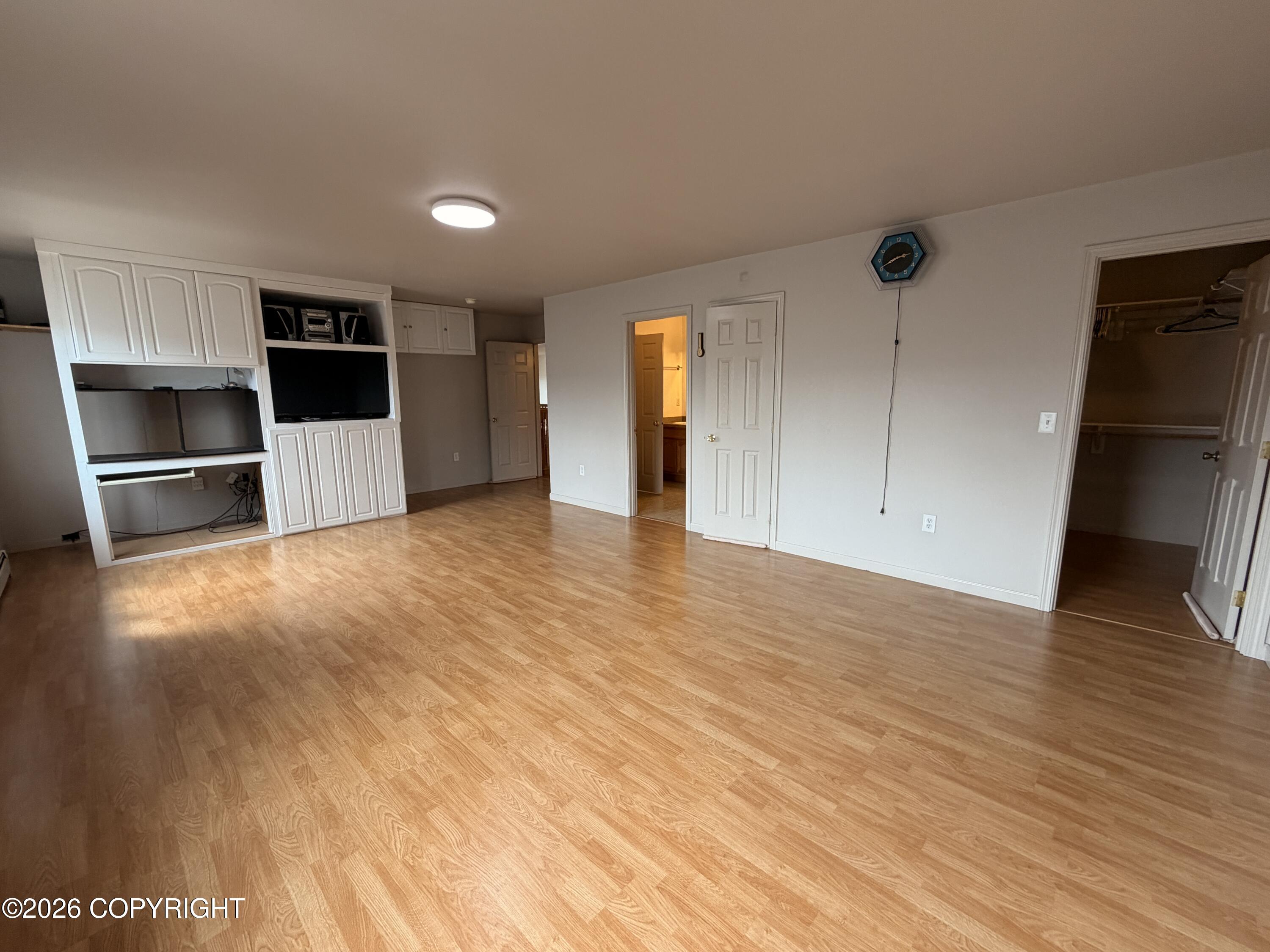 285 Flower Street Property Photo 20