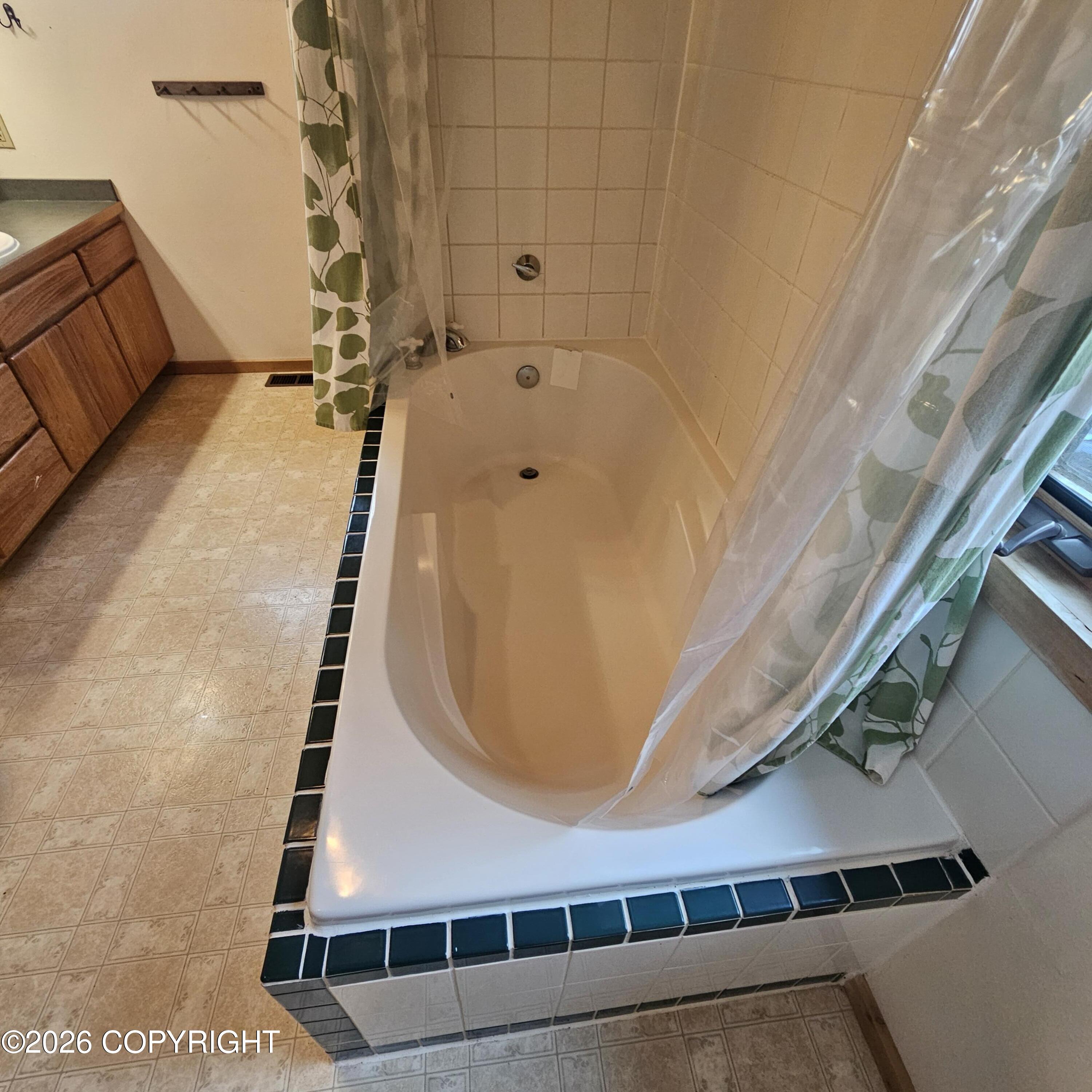 3810 Wildrose Avenue Property Photo 68