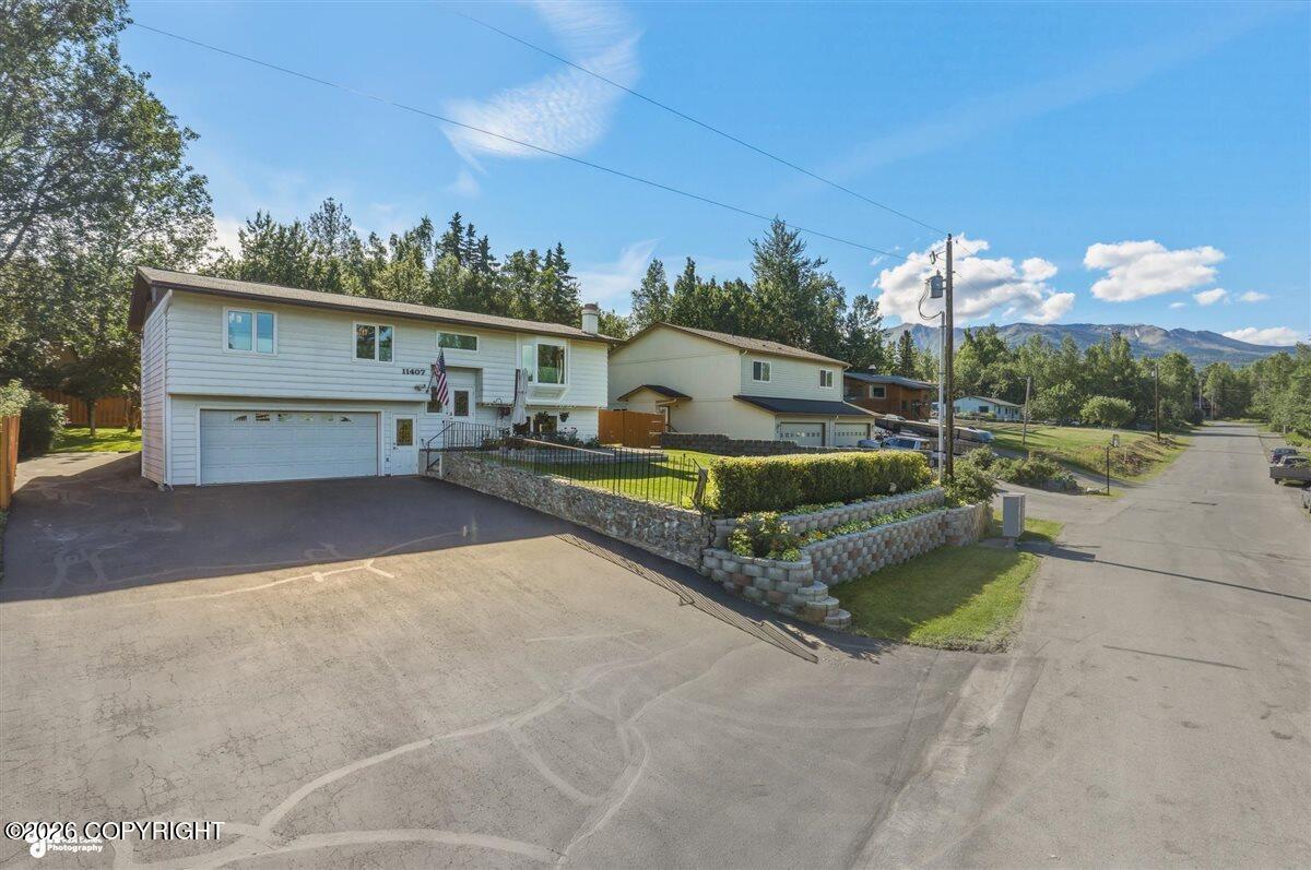 11407 Echo Street Property Photo 4