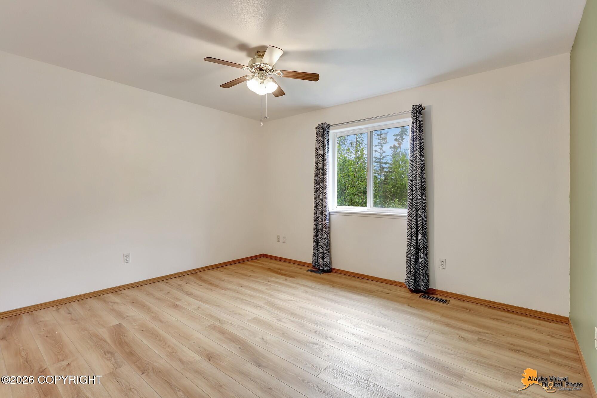 1050 E Onyx Circle Property Photo 20
