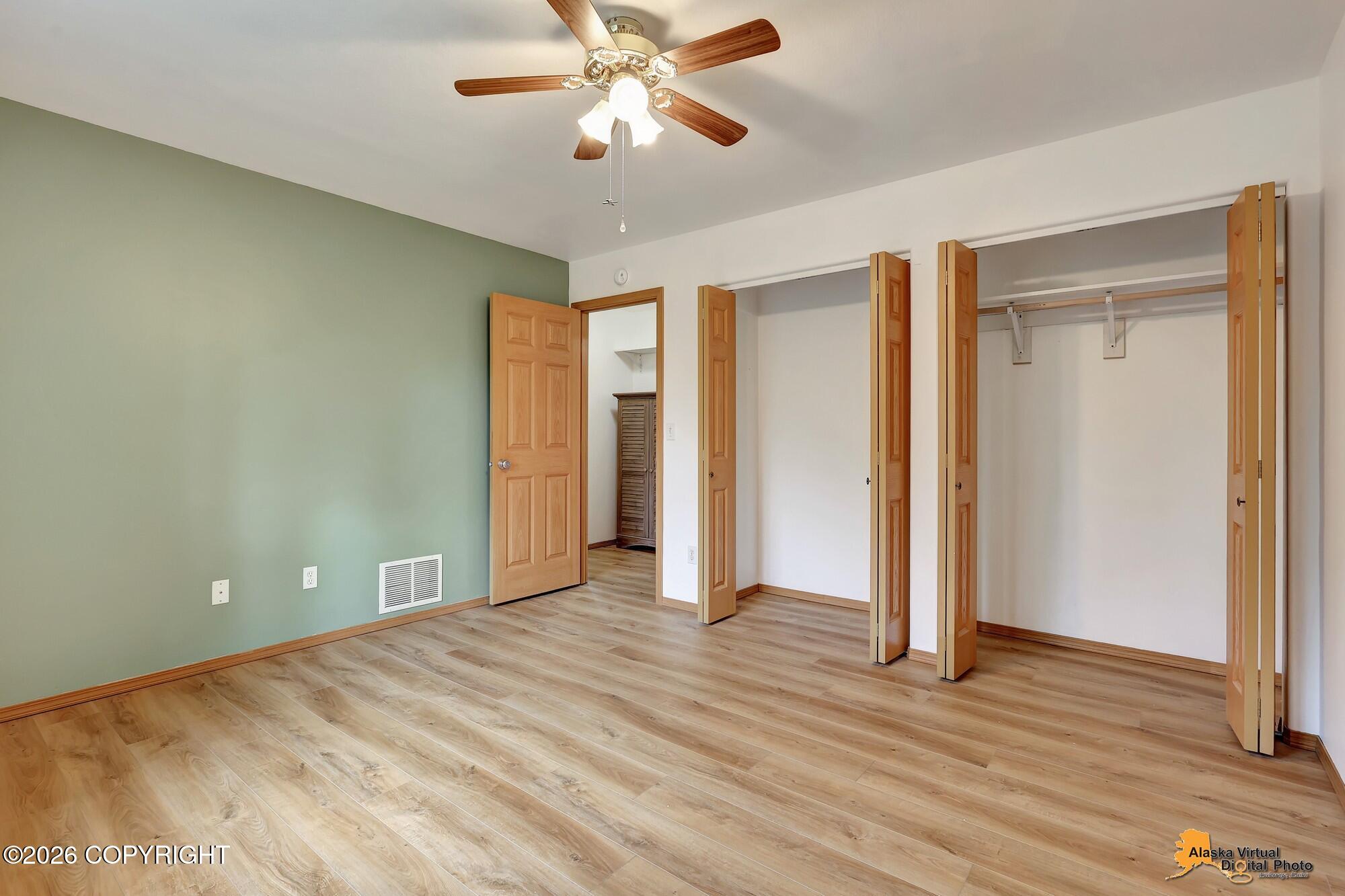 1050 E Onyx Circle Property Photo 21