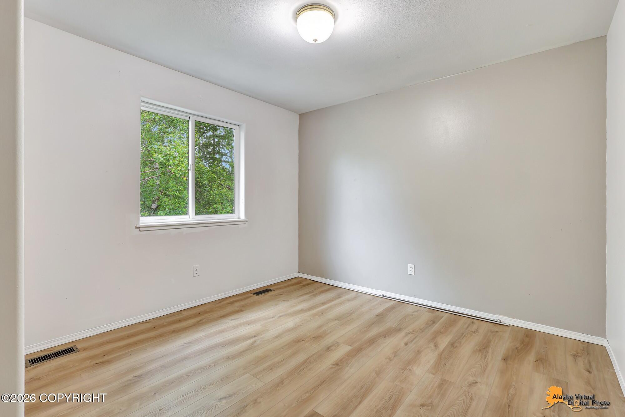 1050 E Onyx Circle Property Photo 22