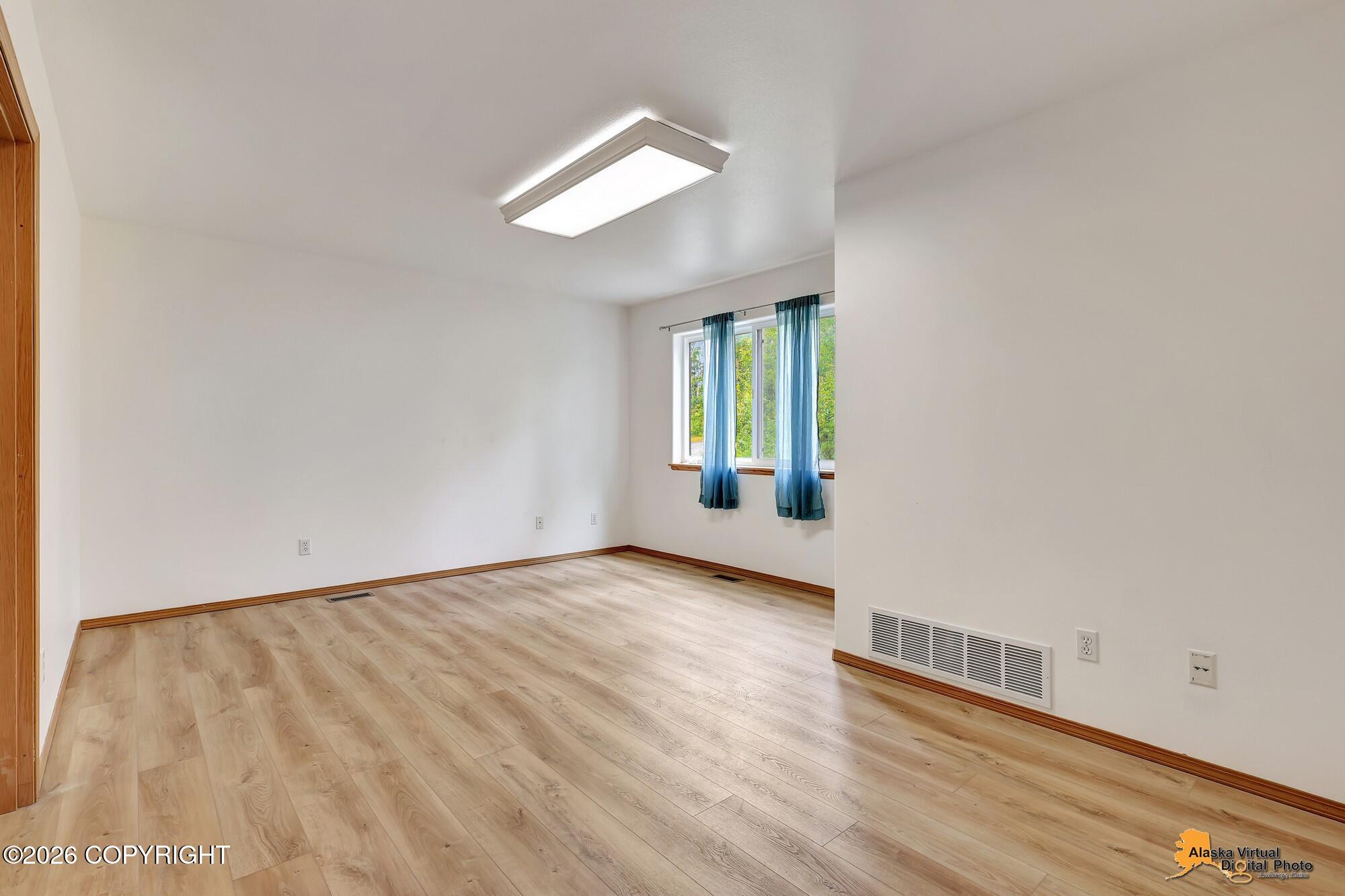 1050 E Onyx Circle Property Photo 25