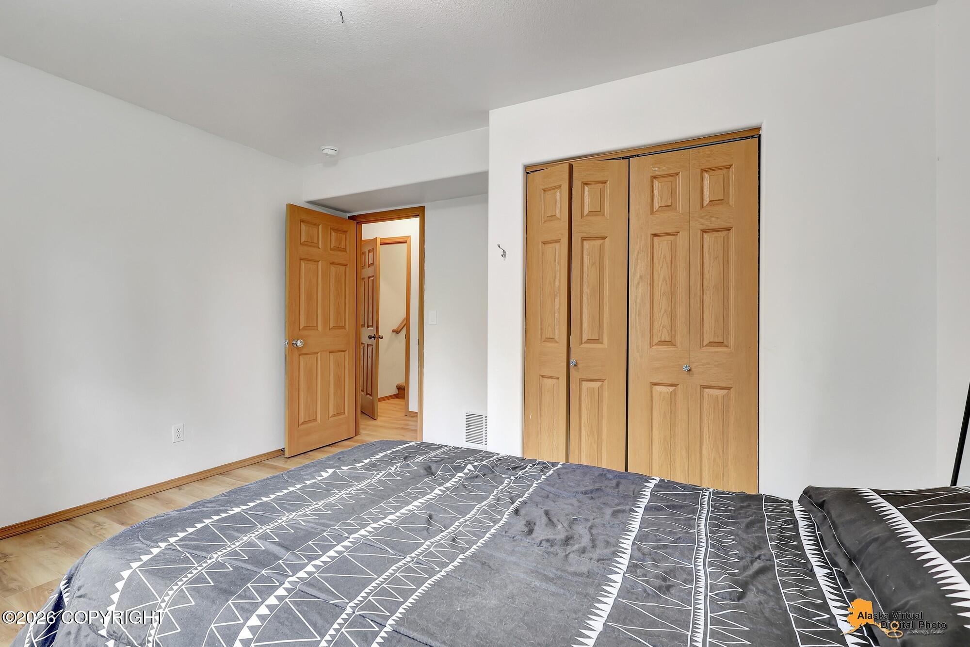 1050 E Onyx Circle Property Photo 32