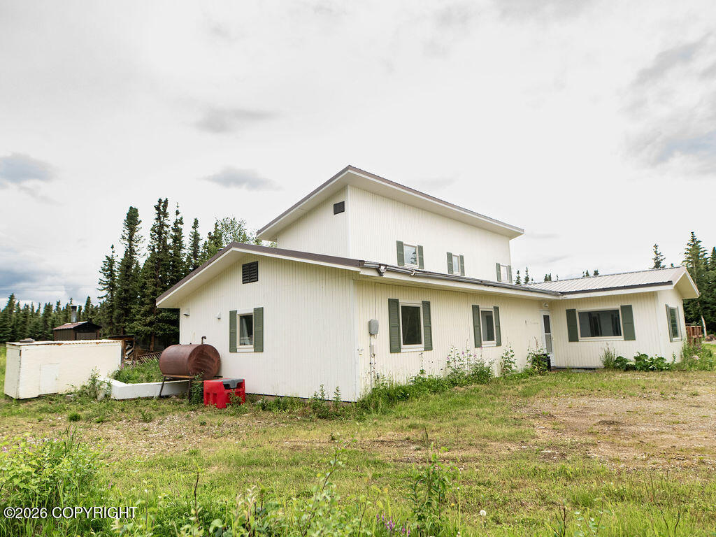 Nhn Graphite Court Property Photo 3
