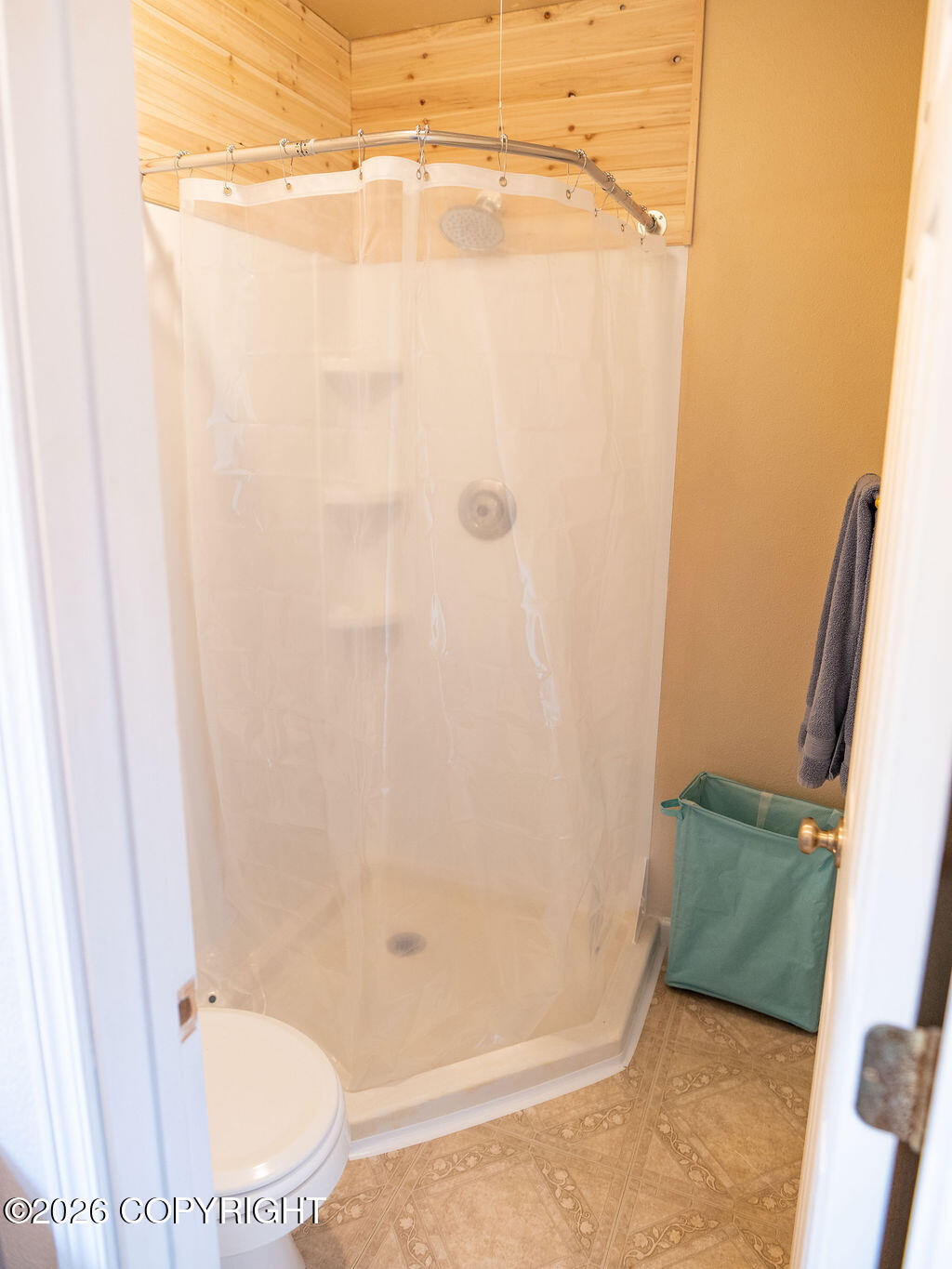 Nhn Graphite Court Property Photo 24