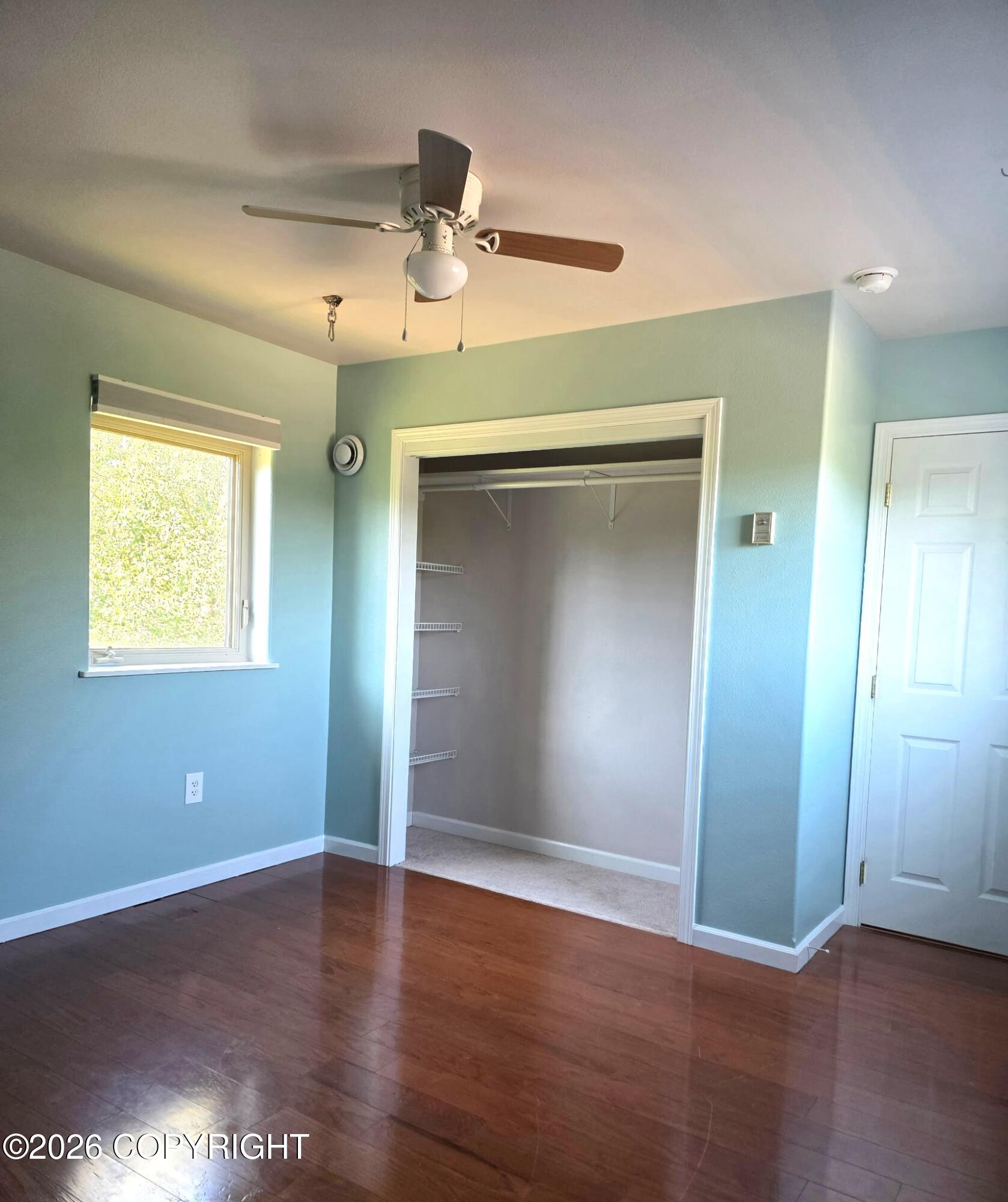 Nhn Graphite Court Property Photo 26