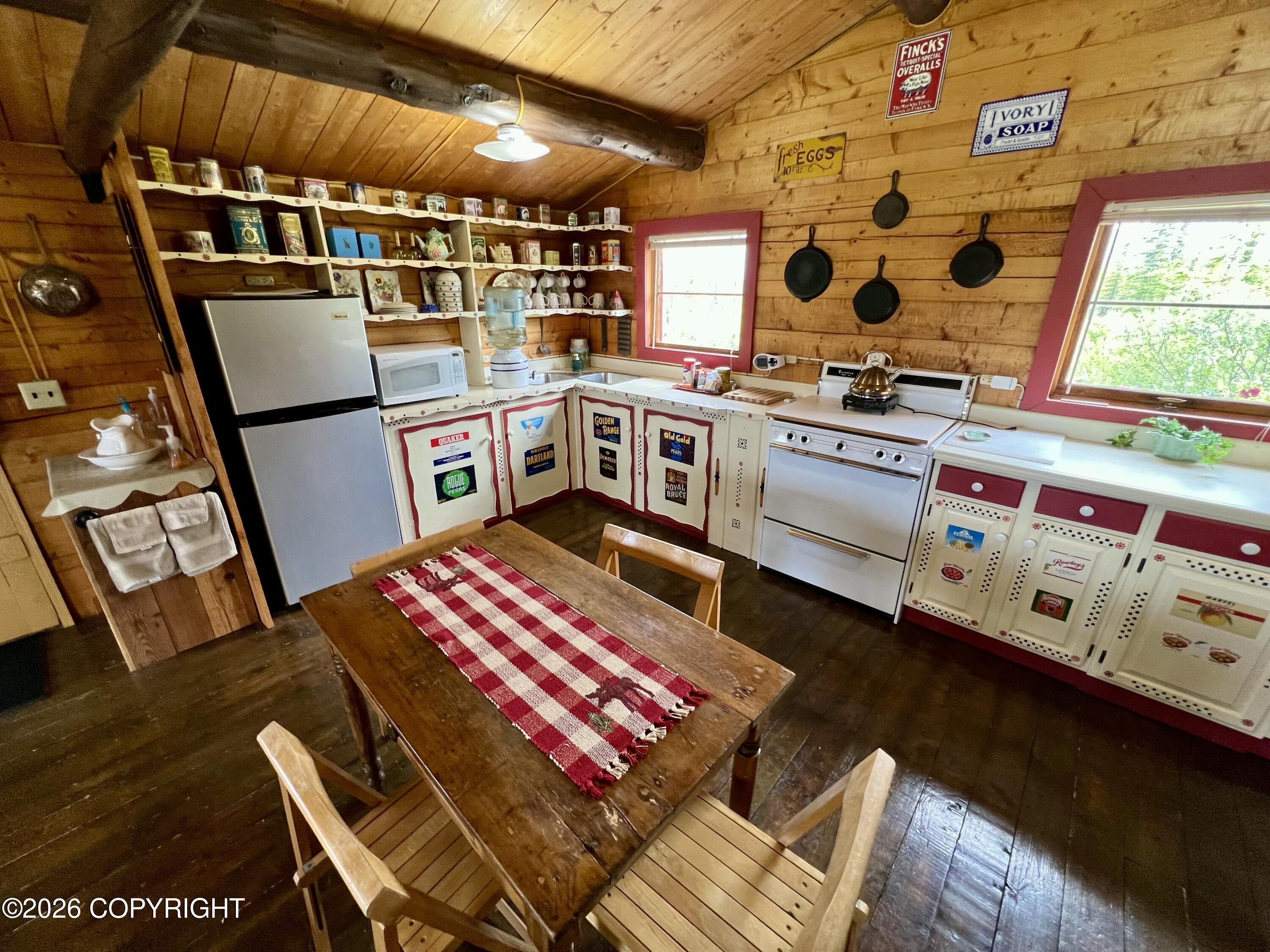 Tr H Denali Highway Property Photo 10