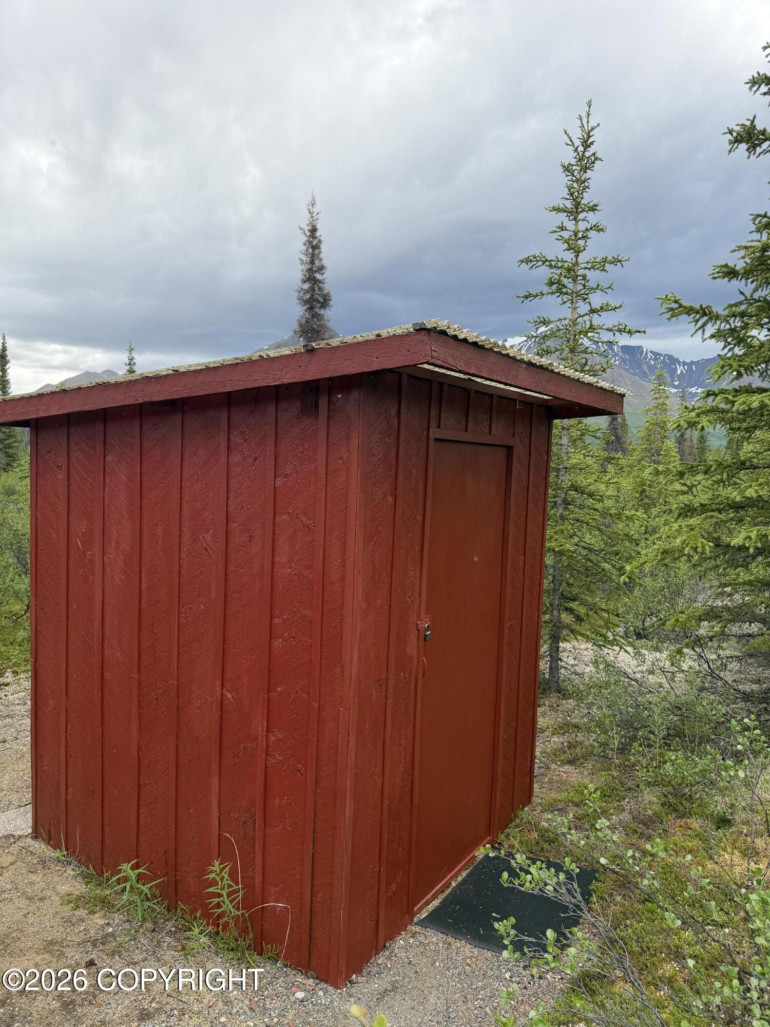 Tr H Denali Highway Property Photo 20