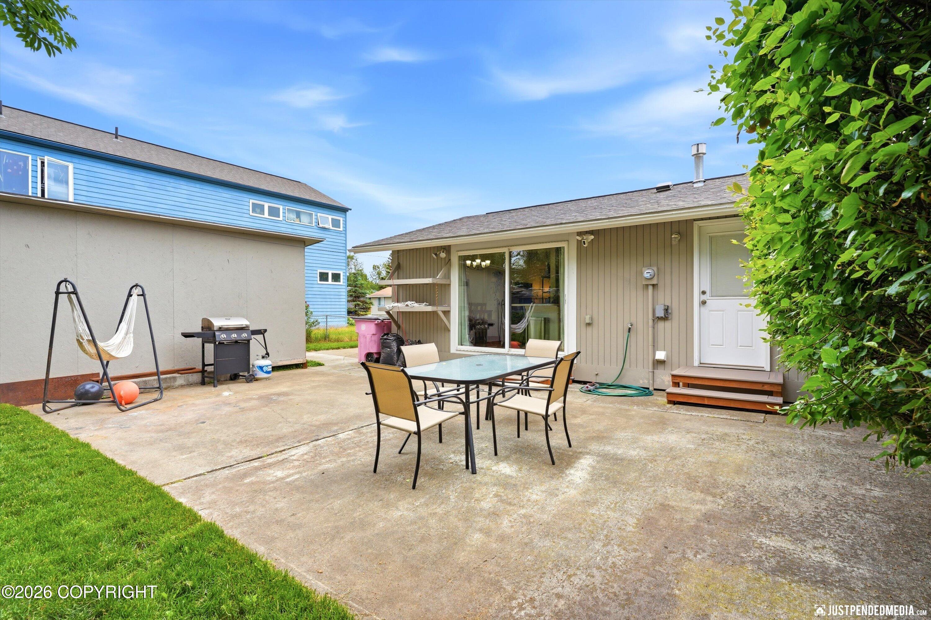 1736 Sanya Circle Property Photo 20
