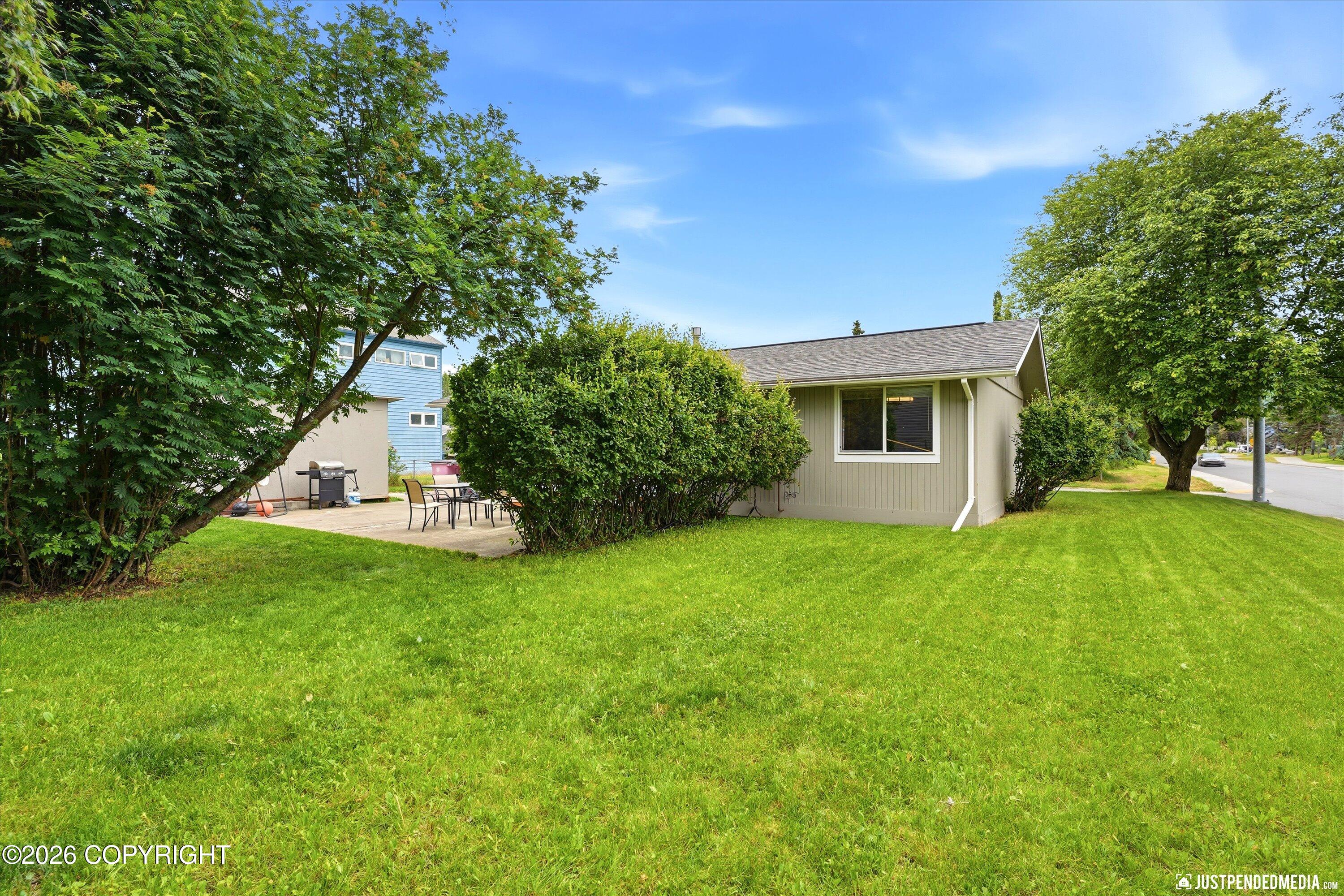 1736 Sanya Circle Property Photo 23
