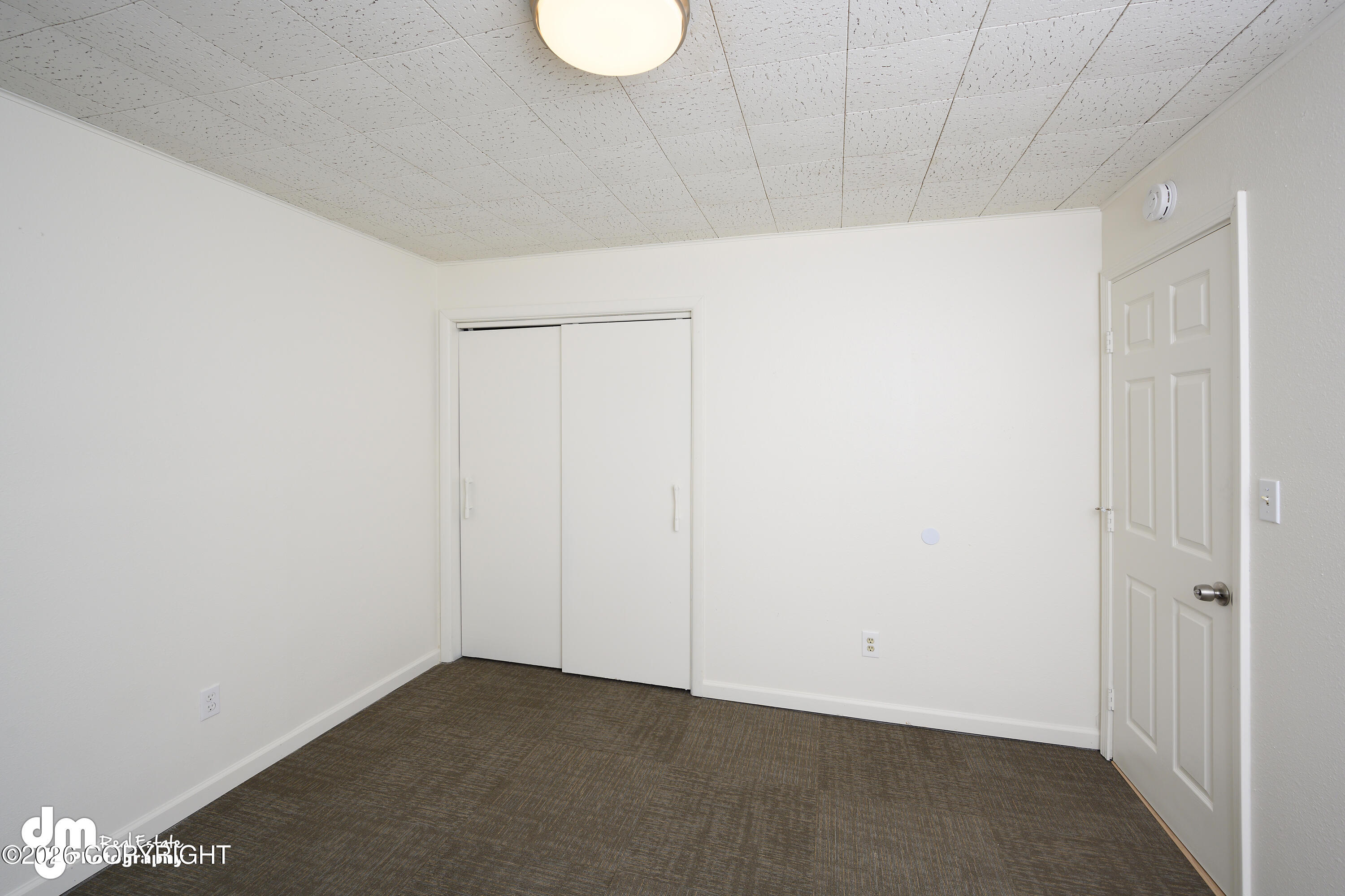 1423 E 43rd Court Property Photo 58