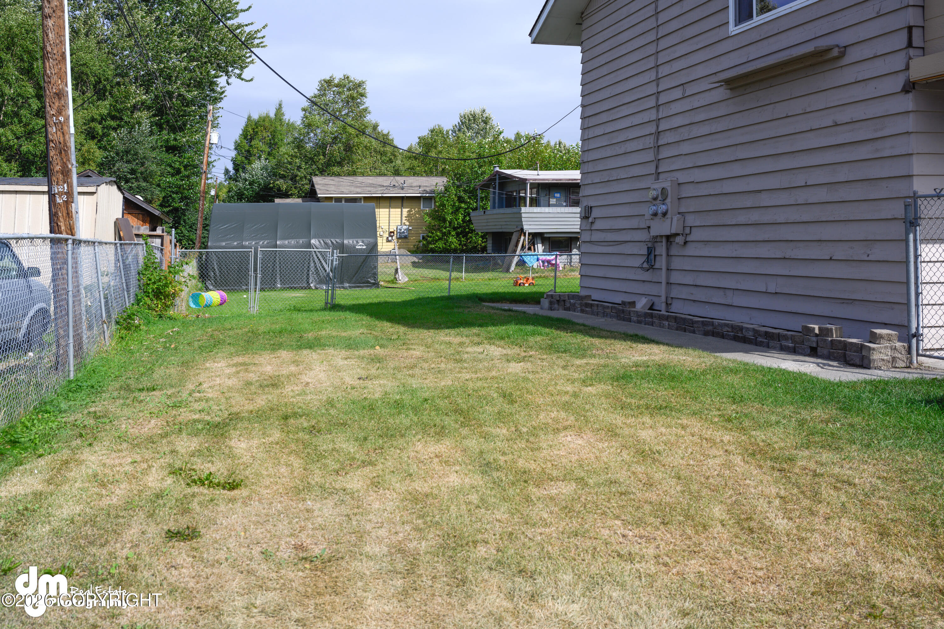 1423 E 43rd Court Property Photo 65