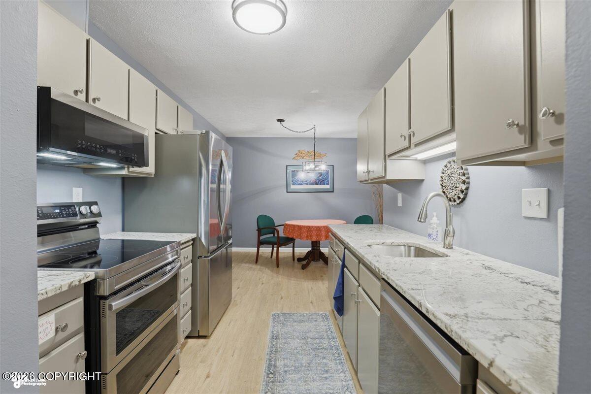 836 M Street #103 Property Photo 7