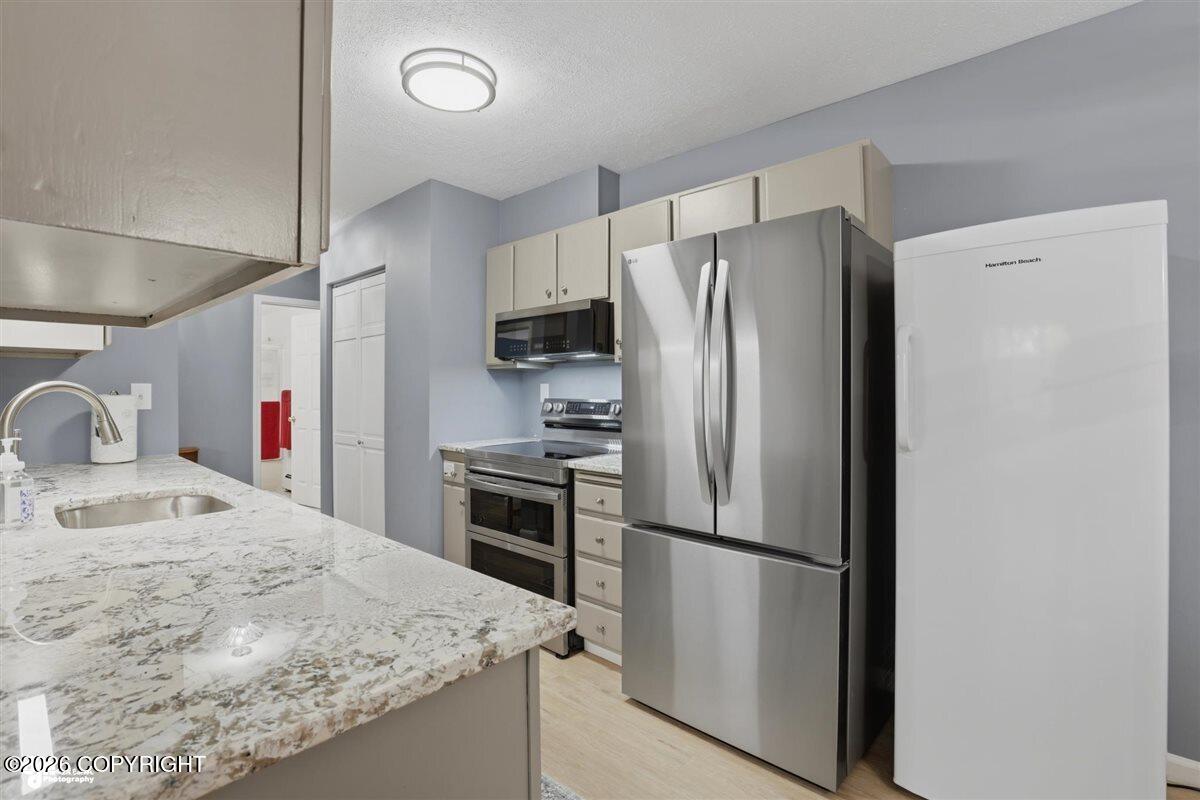 836 M Street #103 Property Photo 10