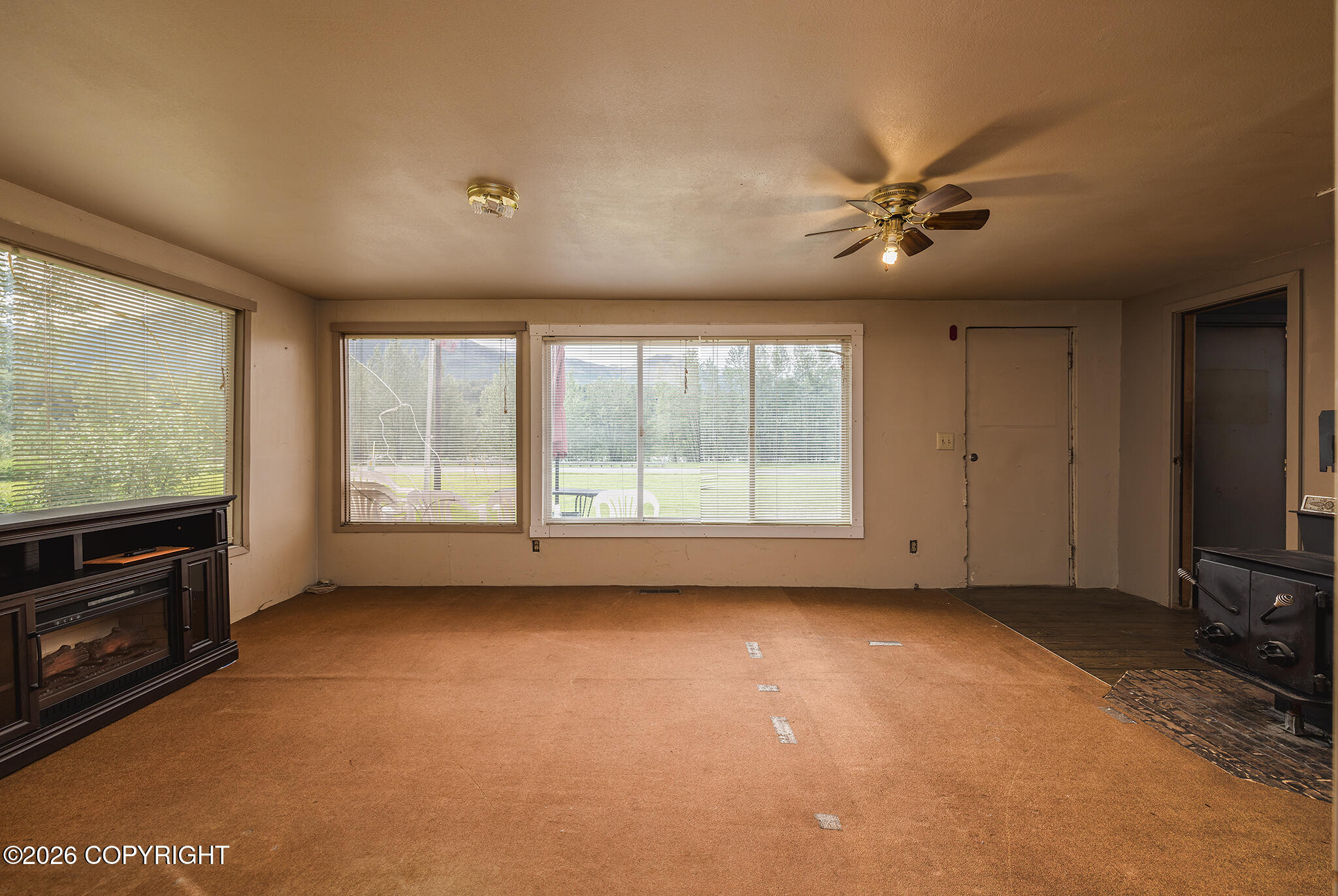 16074 N Glenn Highway Property Photo 6