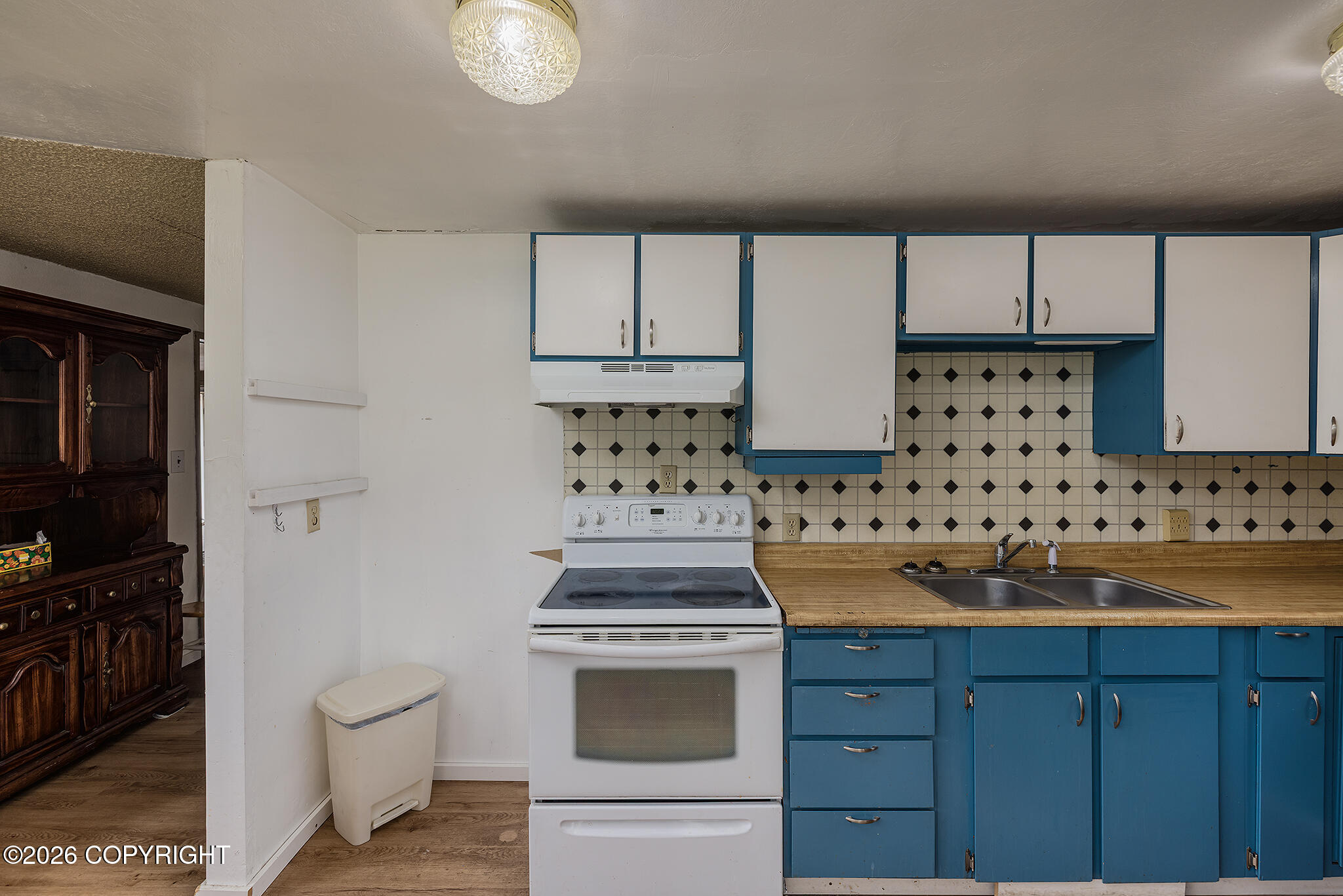 16074 N Glenn Highway Property Photo 11