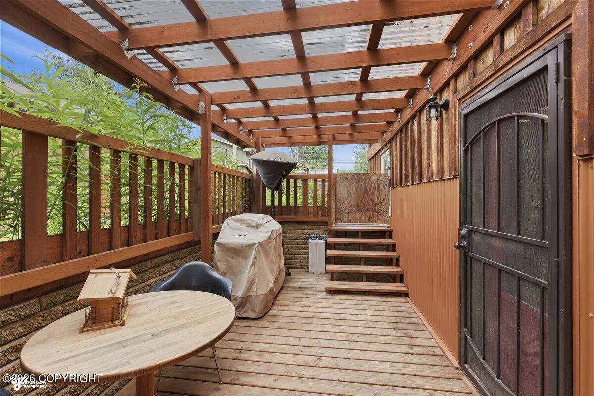 833 W 20th Avenue Property Photo 35