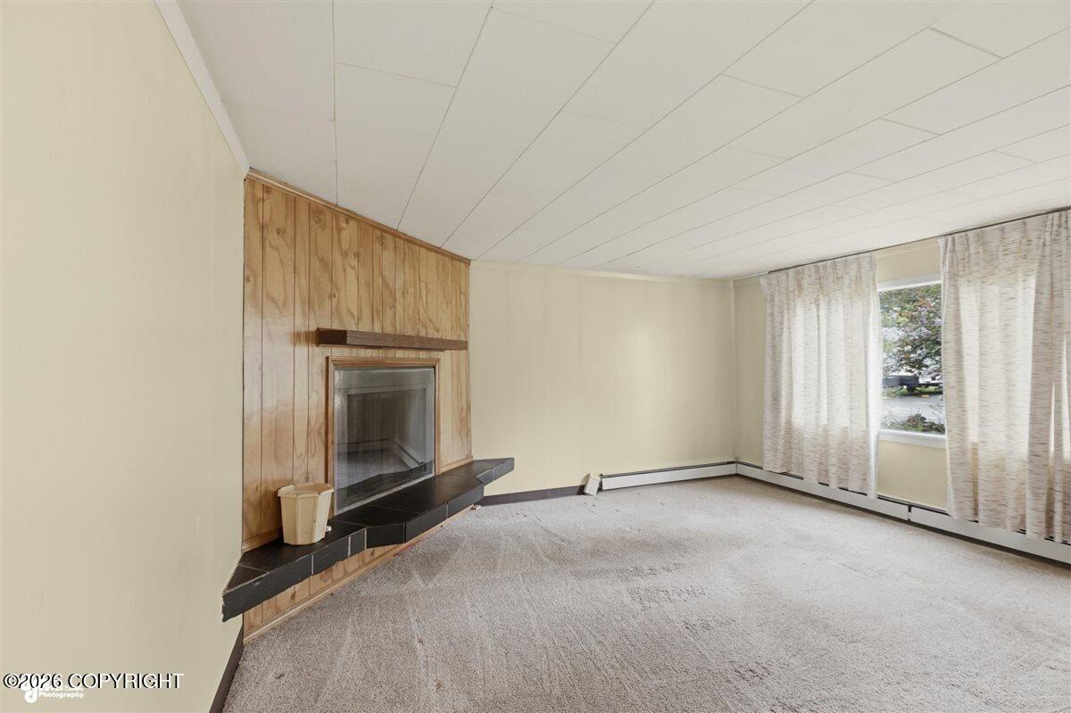2389 E 47th Court Property Photo 2